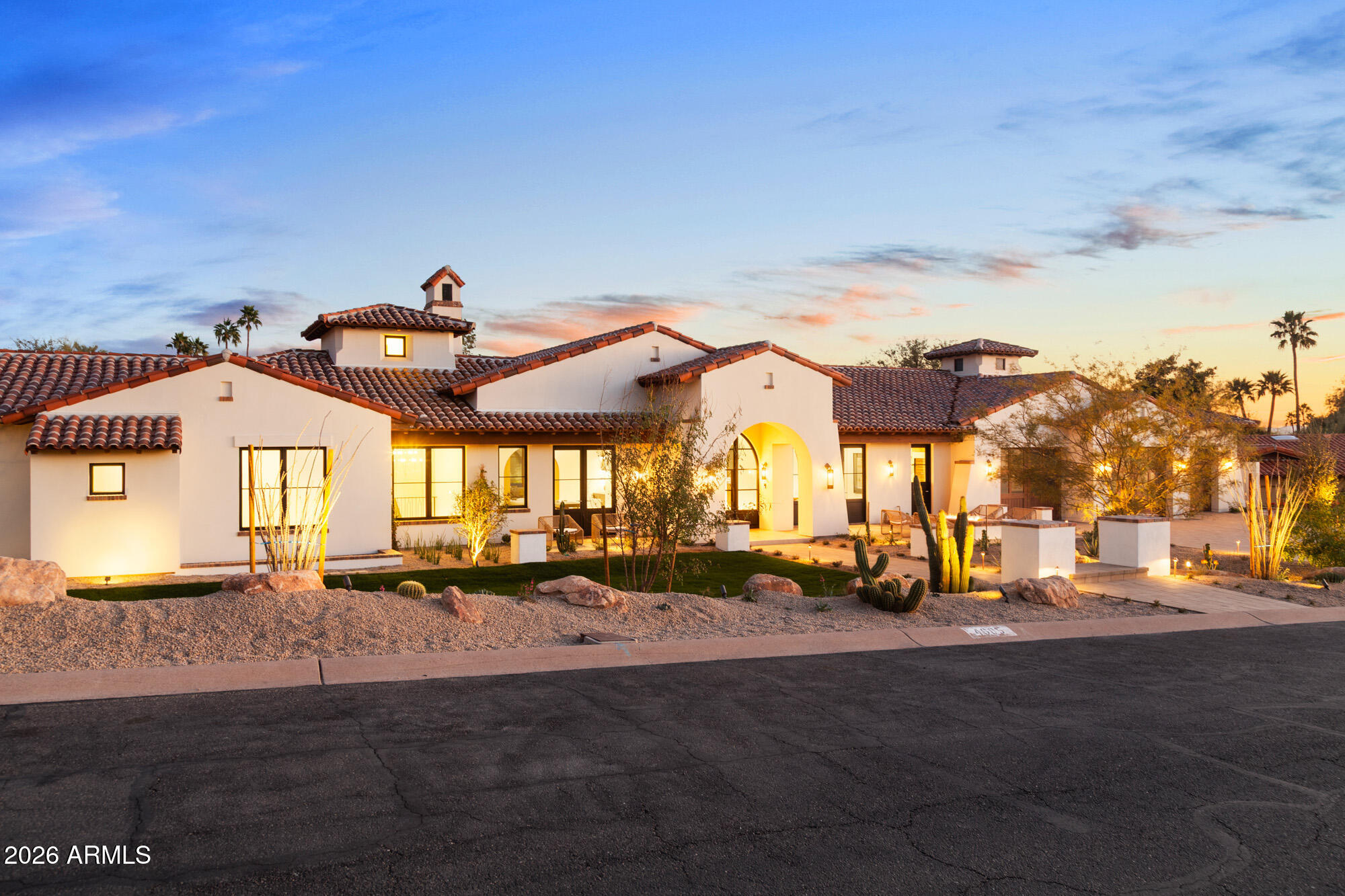 4605 E ROCKRIDGE Road