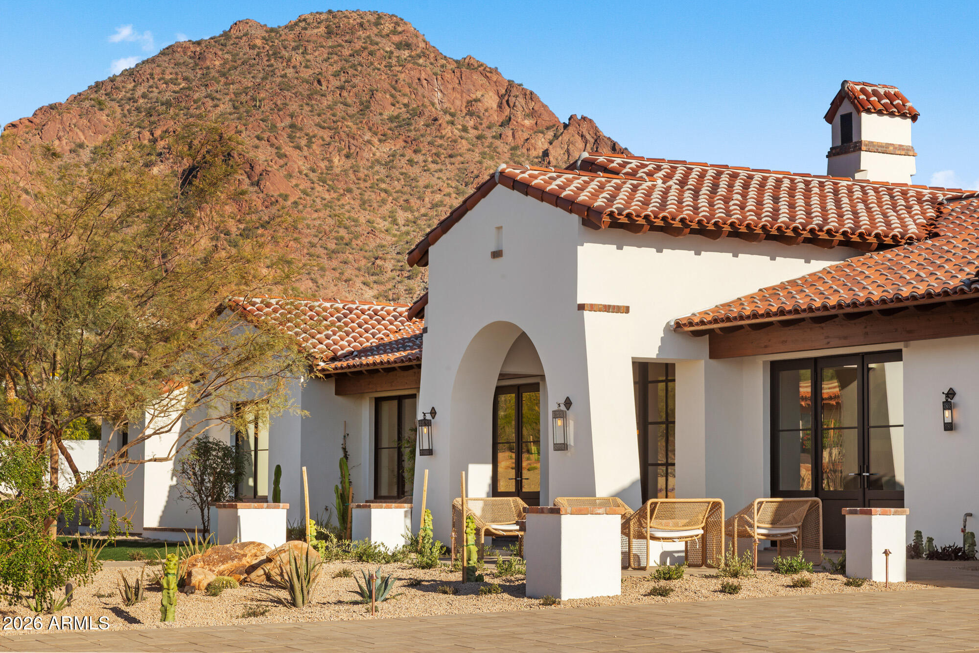 4605 E ROCKRIDGE Road