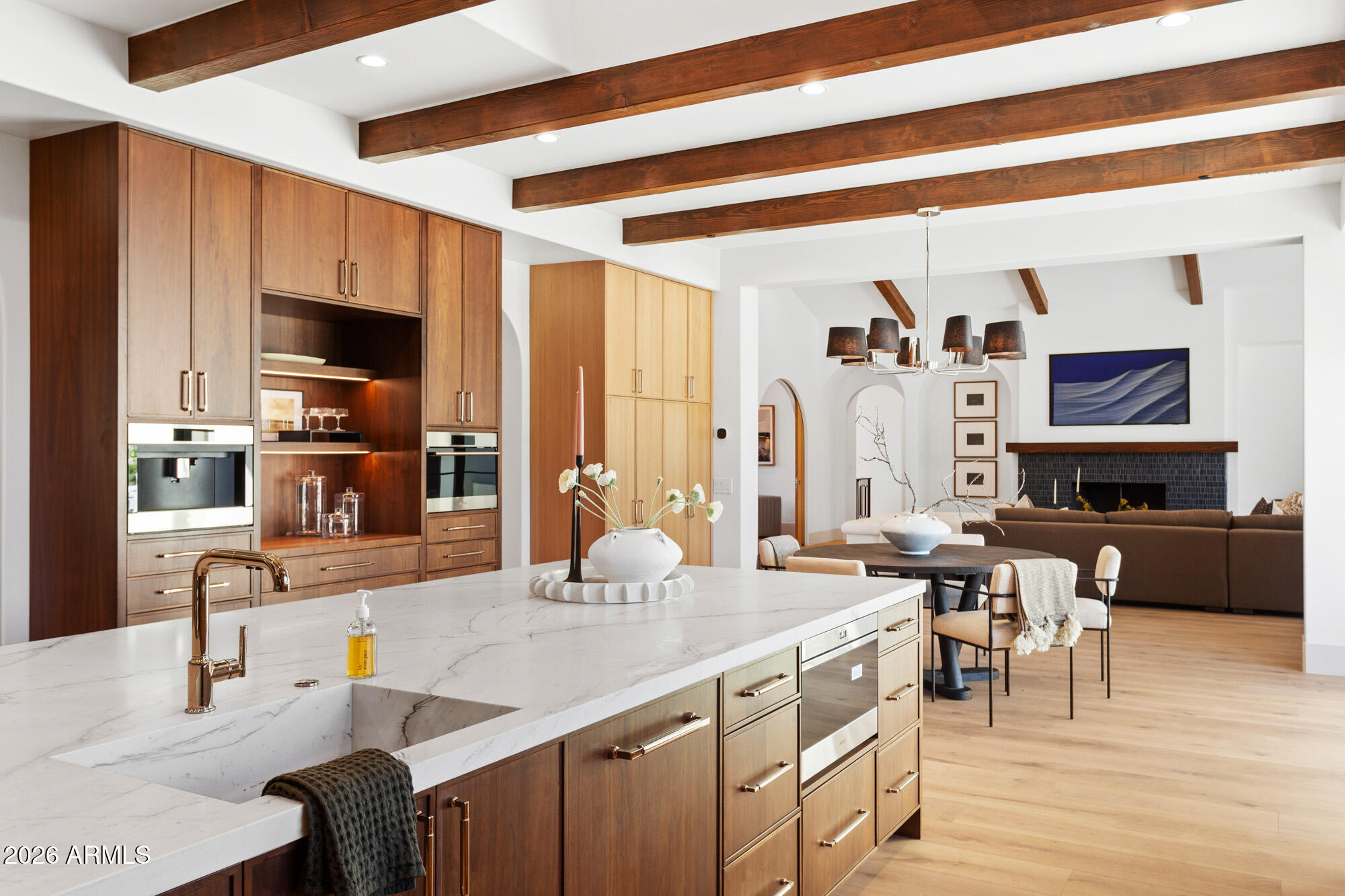 4605 E ROCKRIDGE Road