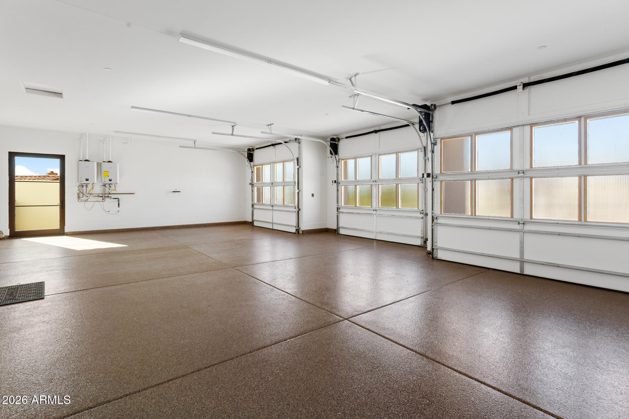 4605 E ROCKRIDGE Road