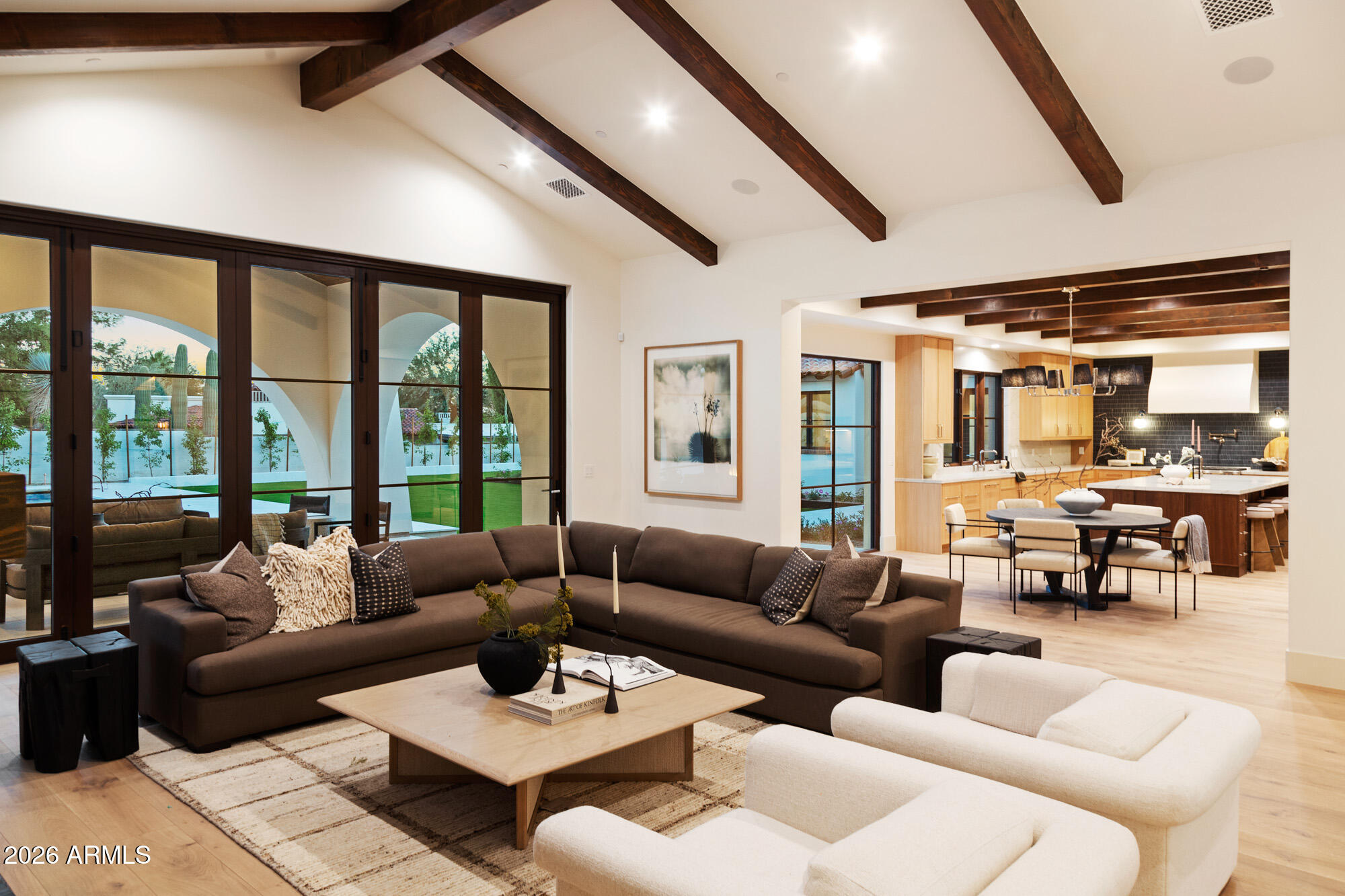 4605 E ROCKRIDGE Road