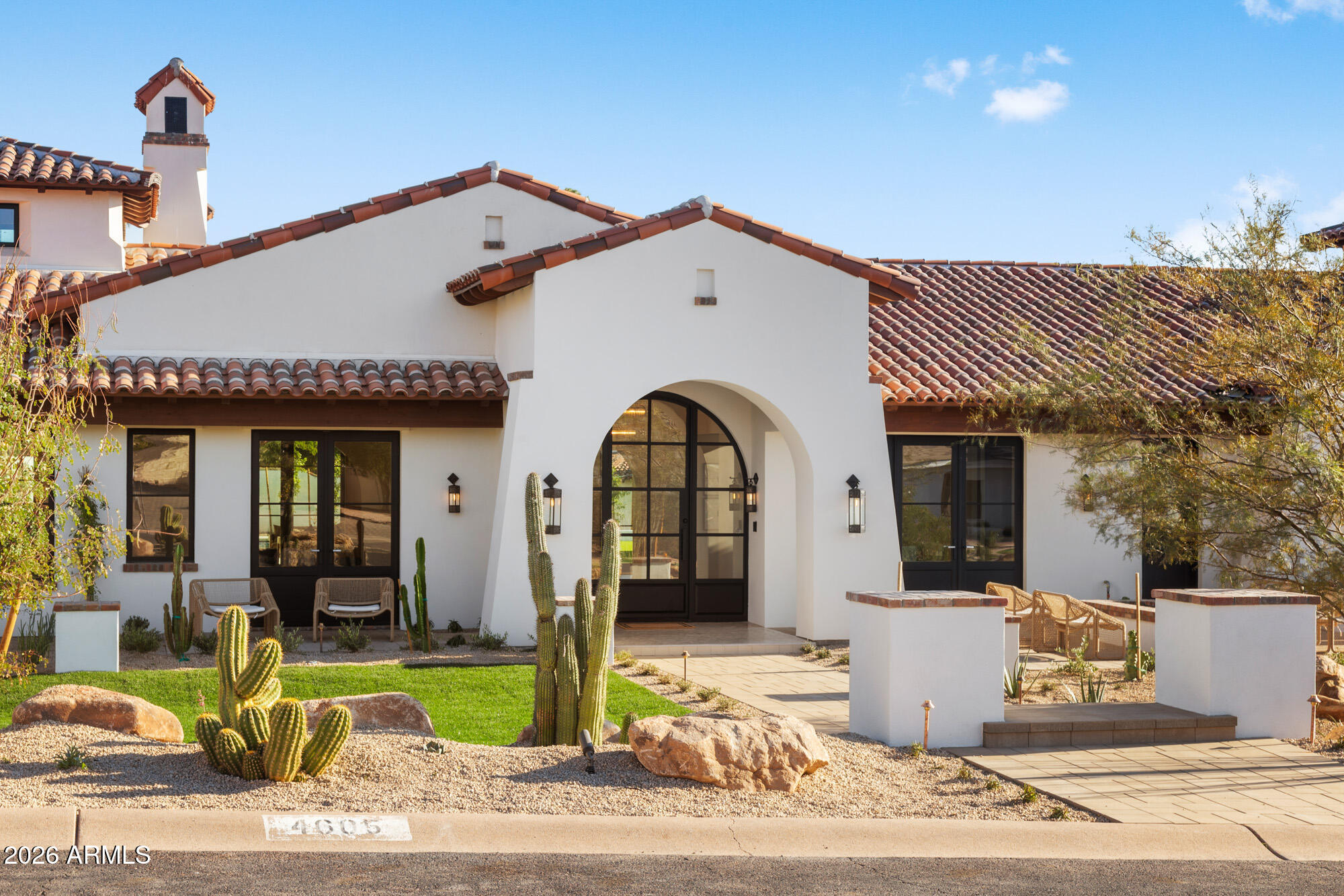 4605 E ROCKRIDGE Road