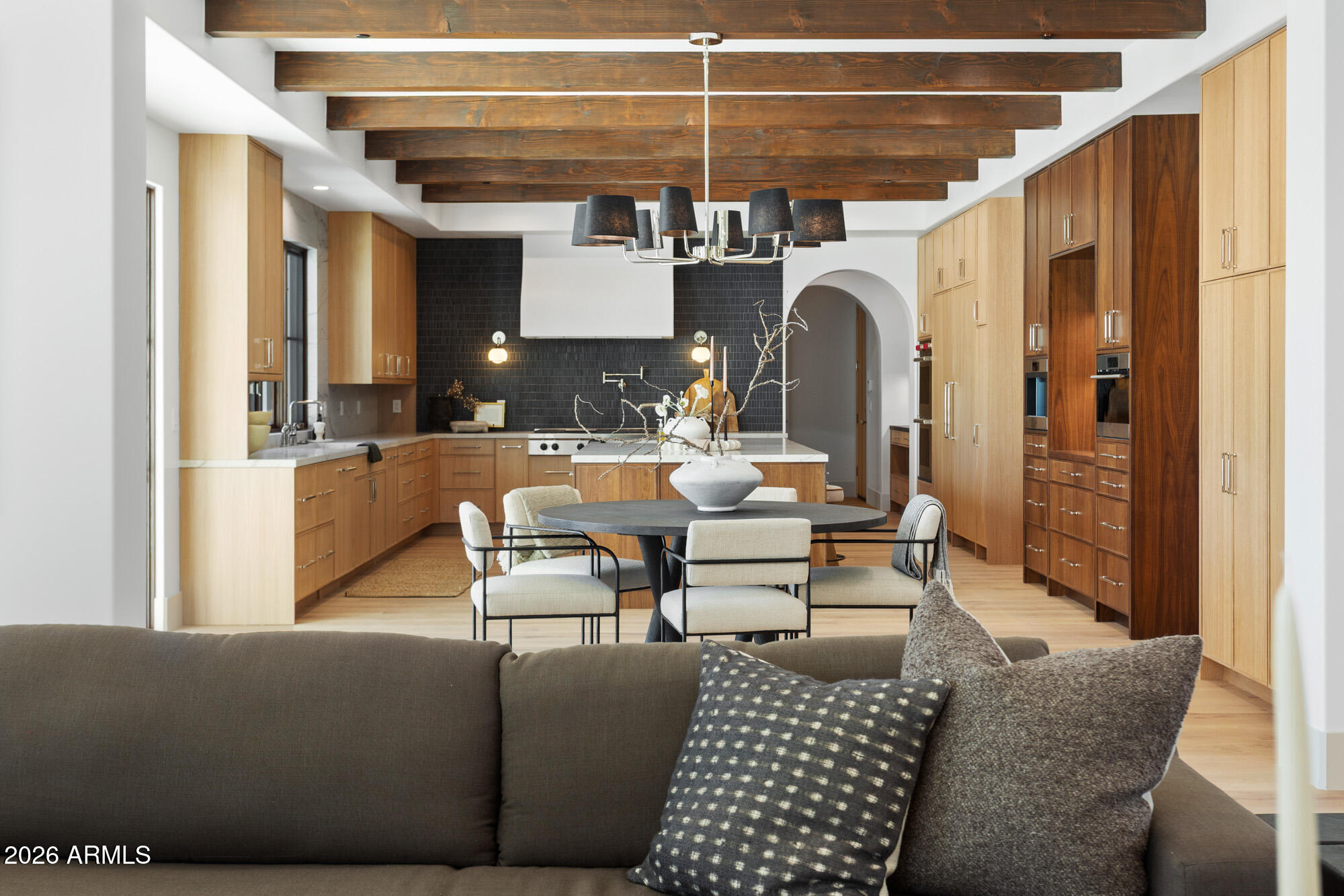 4605 E ROCKRIDGE Road