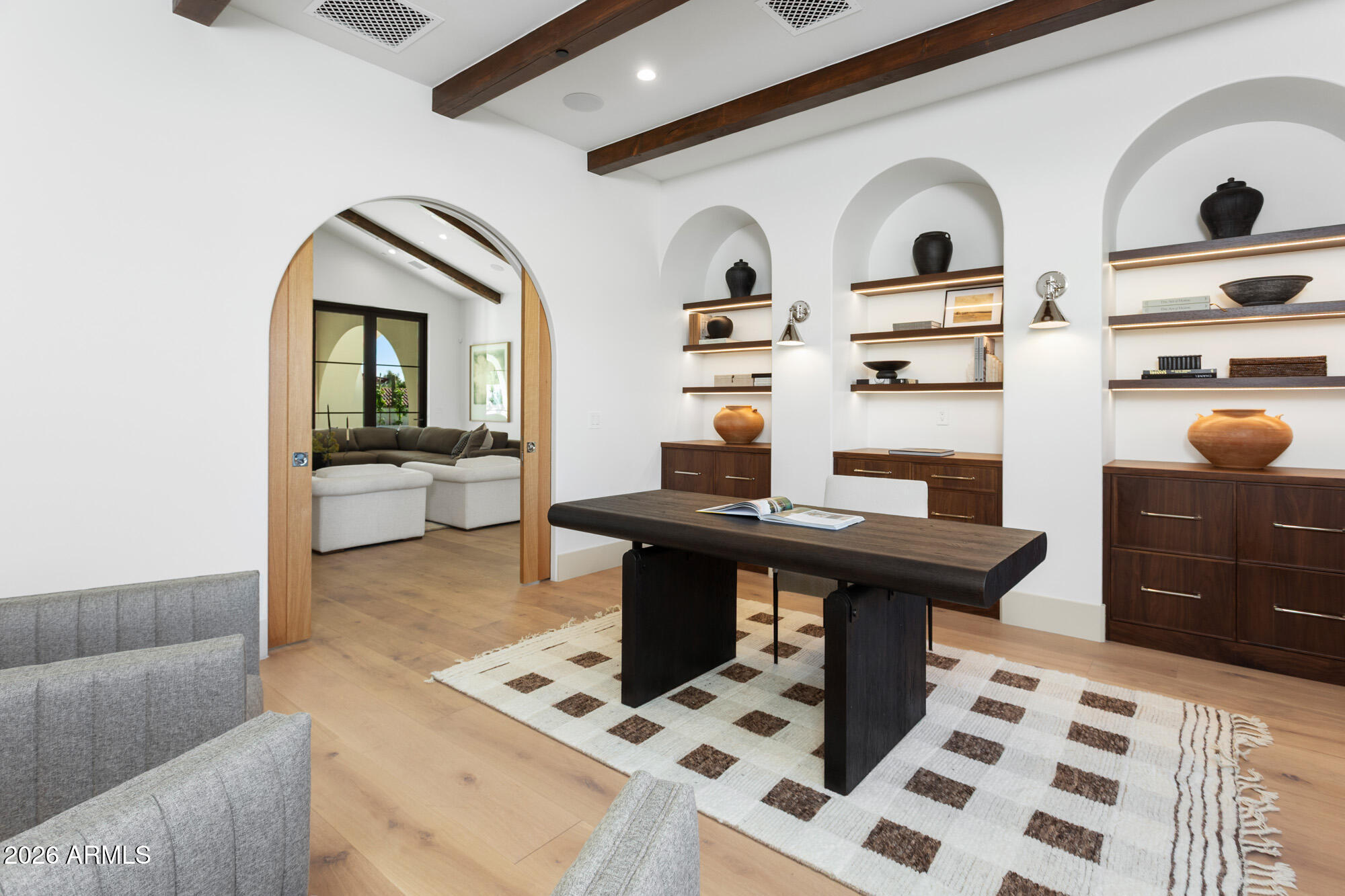 4605 E ROCKRIDGE Road