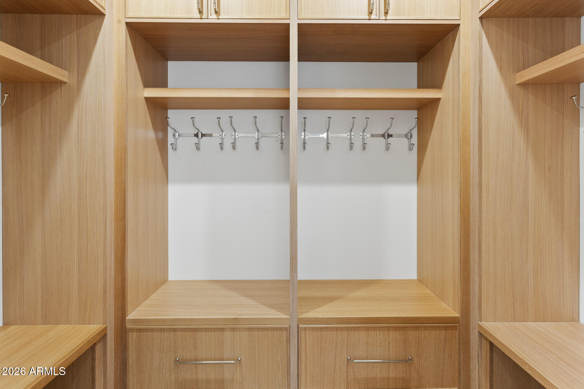 4605 E ROCKRIDGE Road