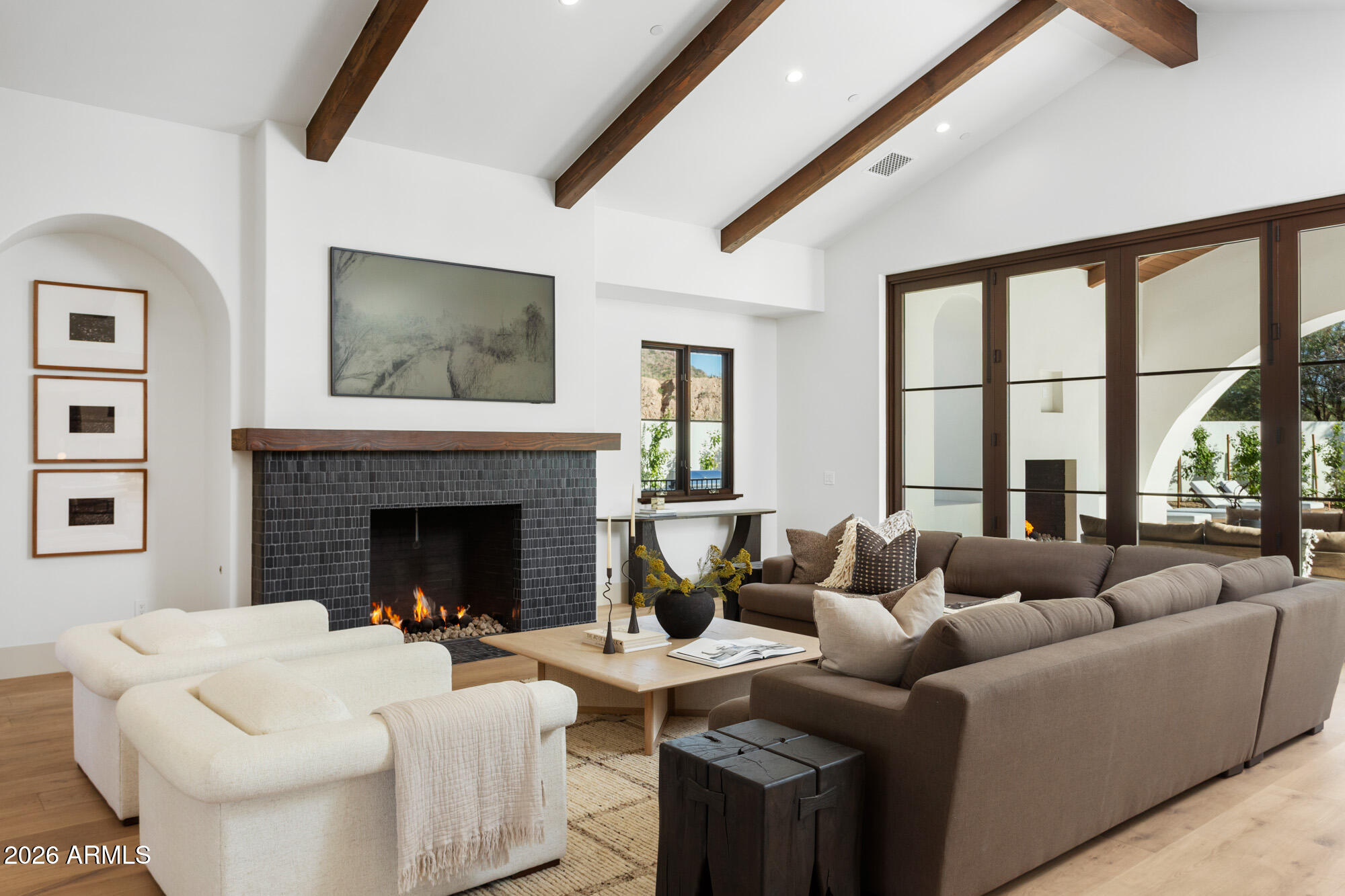 4605 E ROCKRIDGE Road