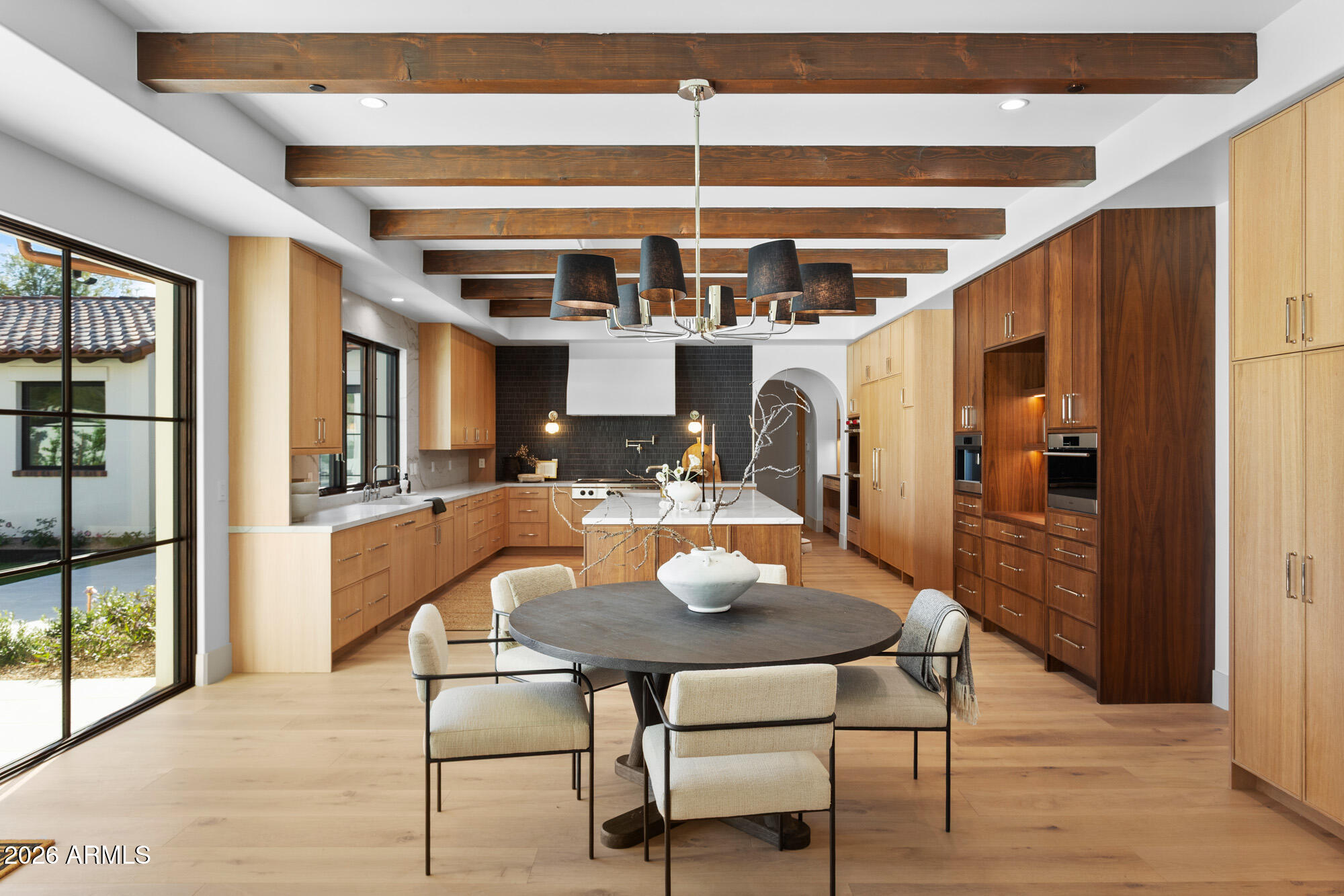 4605 E ROCKRIDGE Road