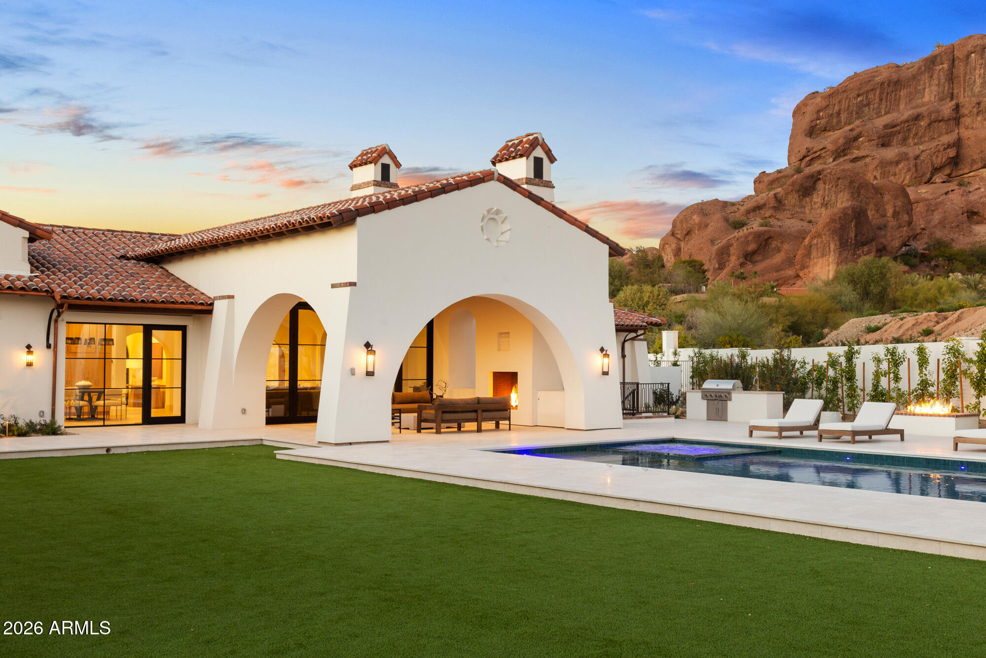 4605 E ROCKRIDGE Road