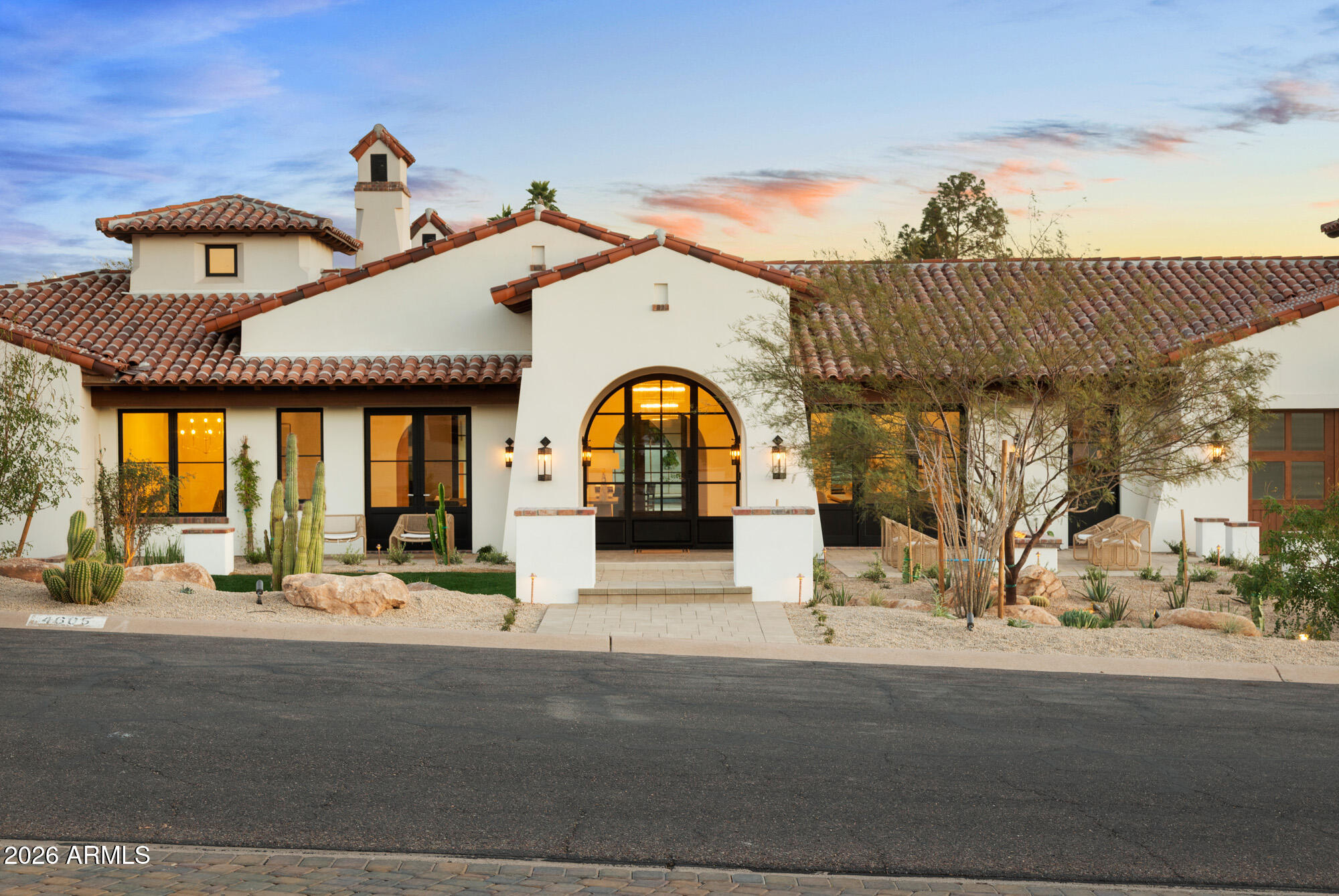 4605 E ROCKRIDGE Road