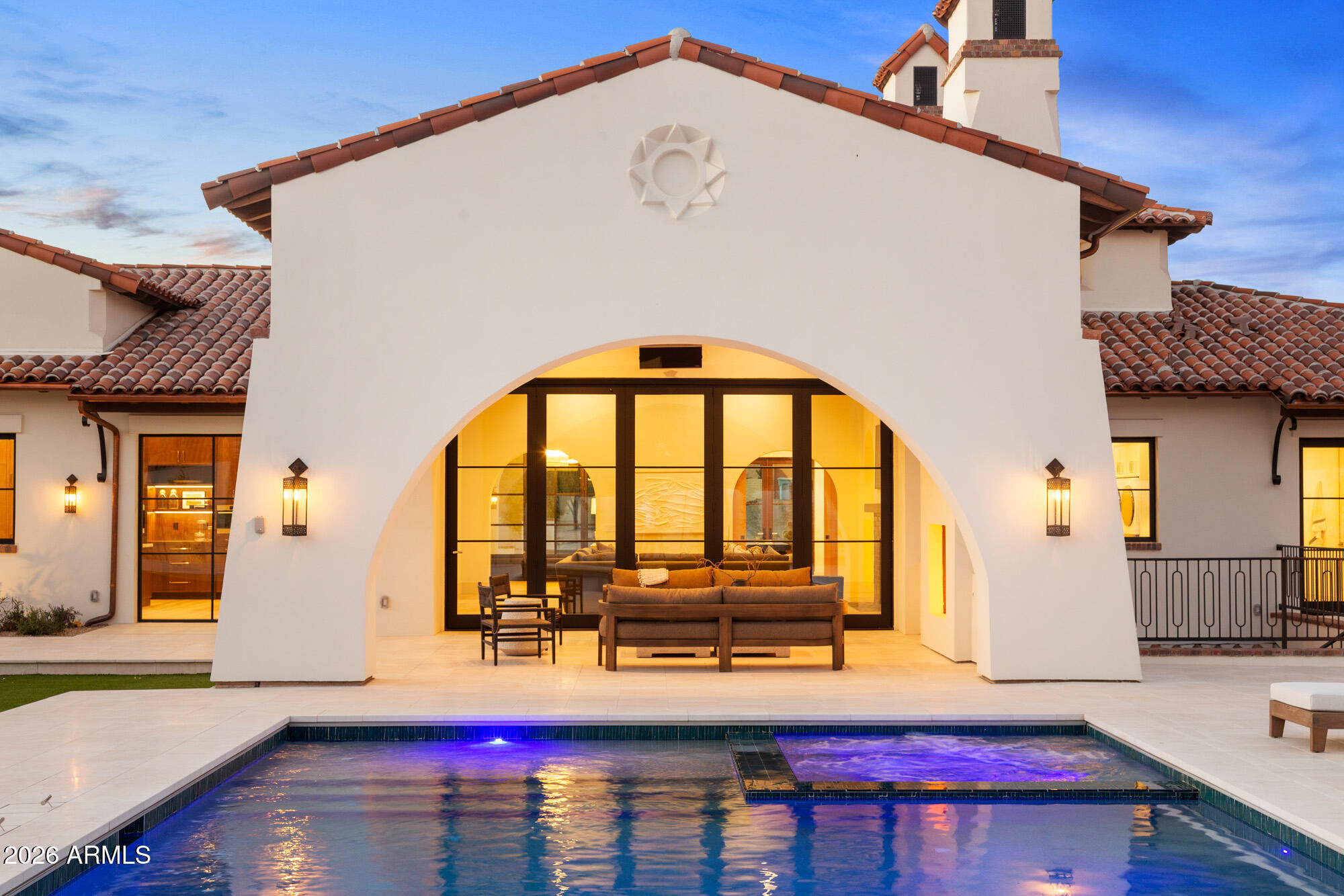 4605 E ROCKRIDGE Road