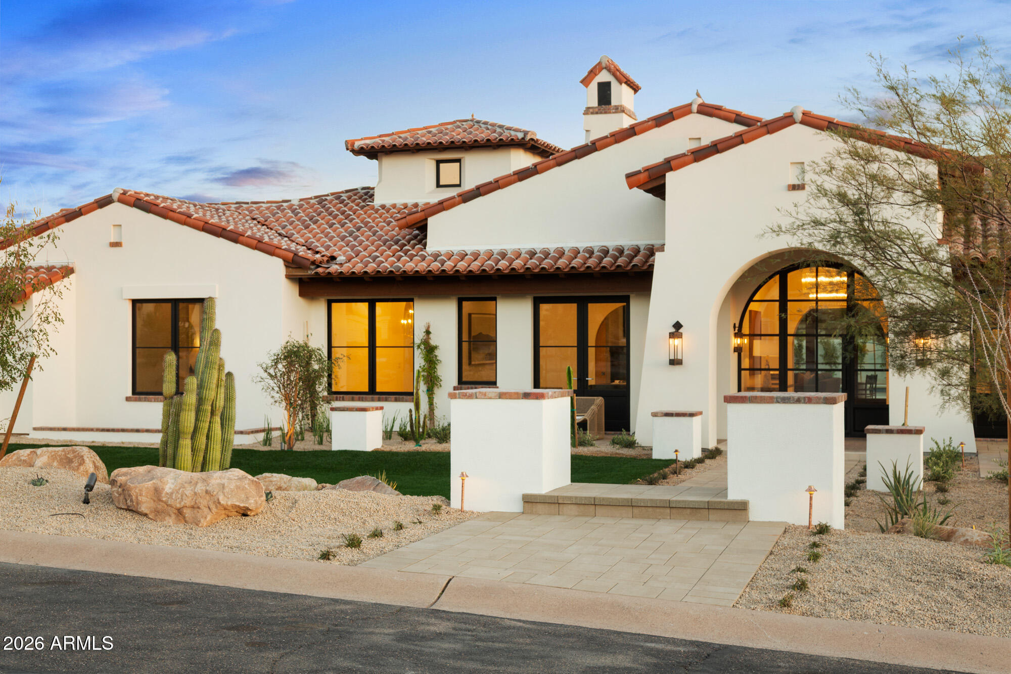 4605 E ROCKRIDGE Road