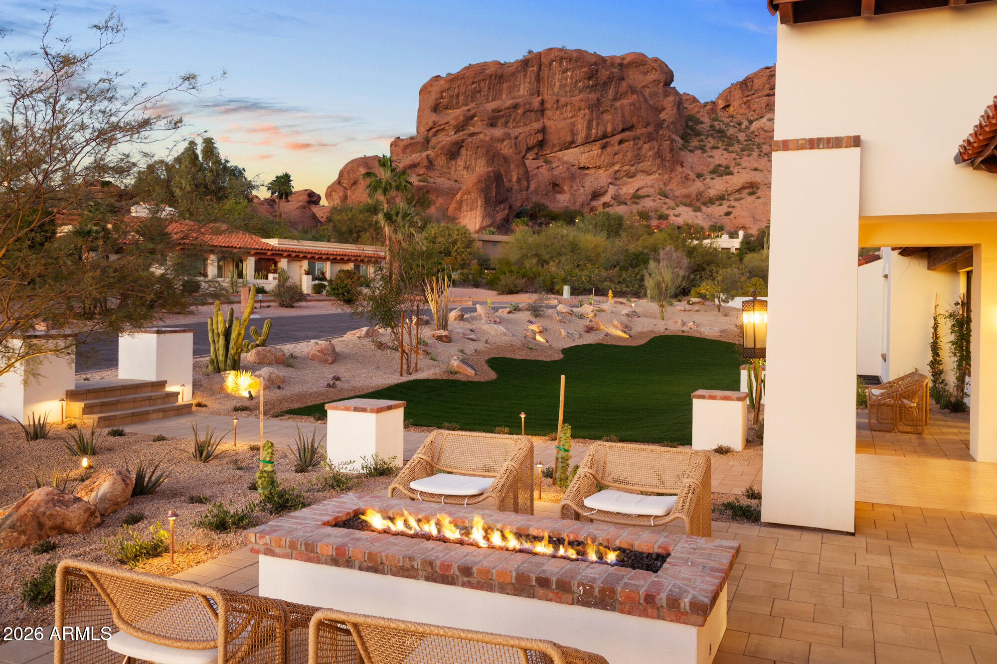 4605 E ROCKRIDGE Road