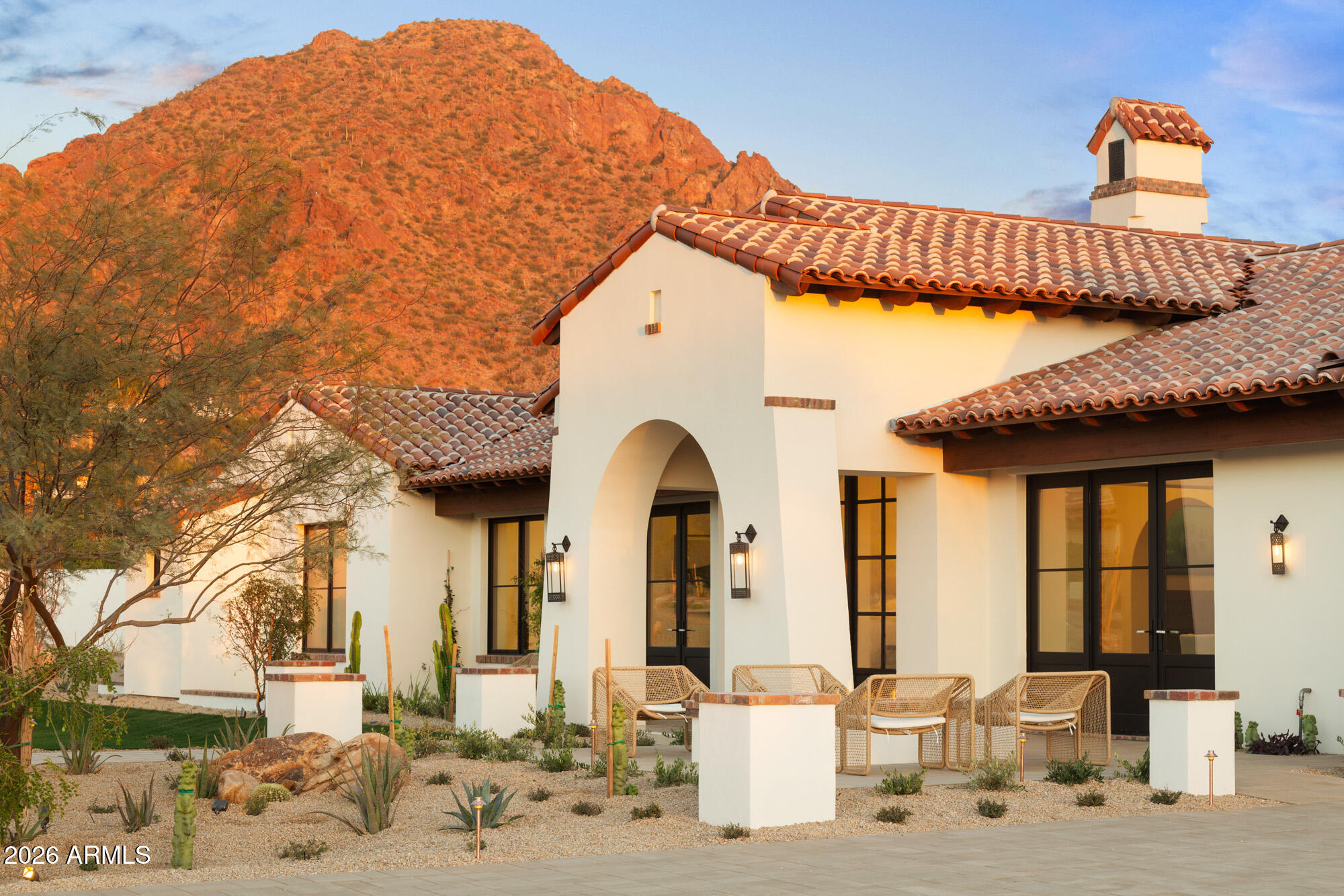 4605 E ROCKRIDGE Road