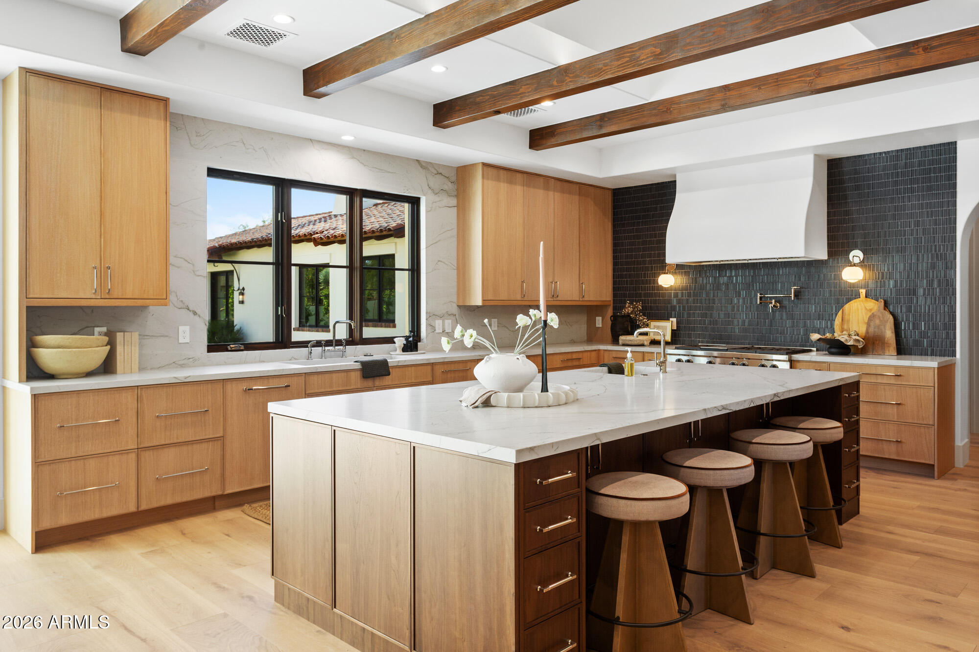 4605 E ROCKRIDGE Road