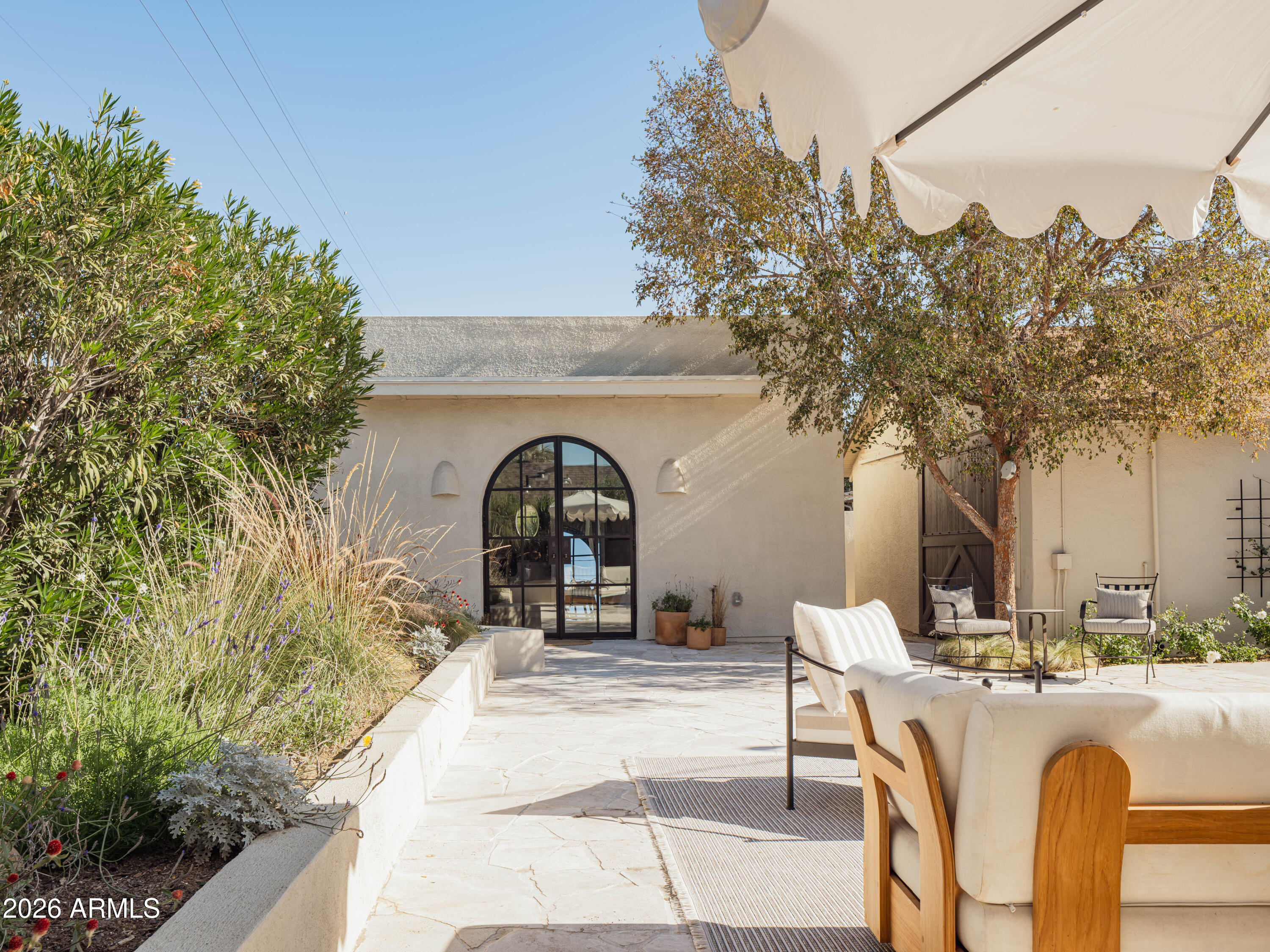 926 W LYNWOOD Street