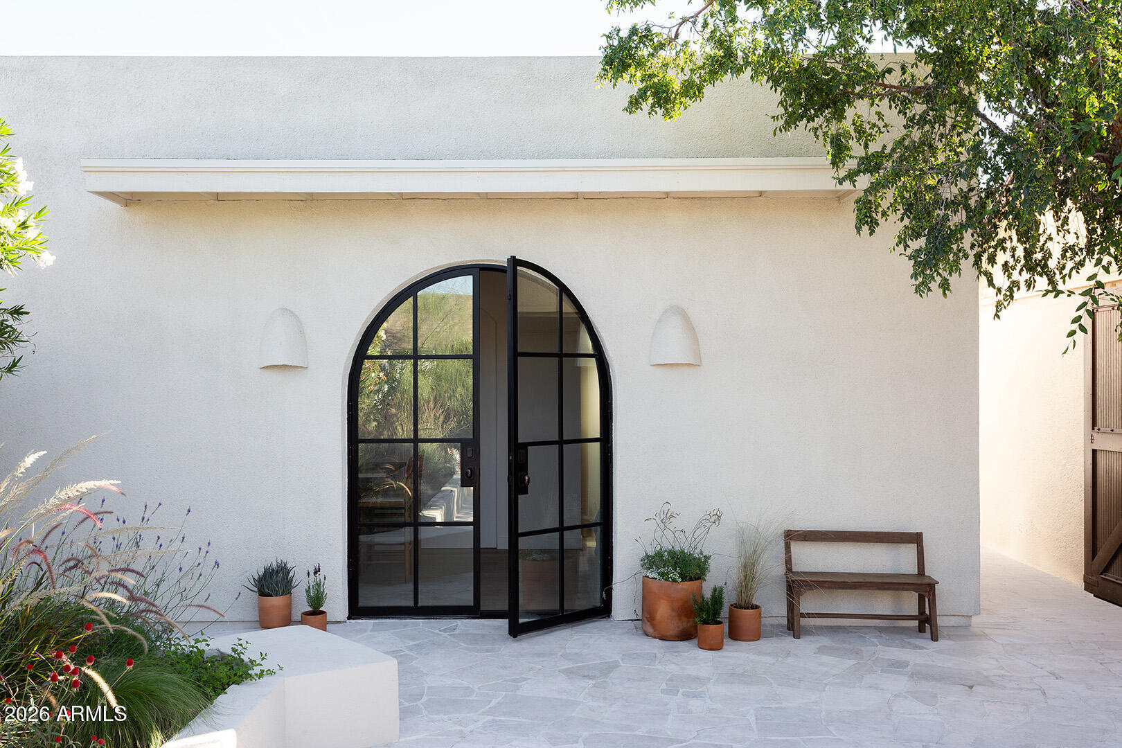 926 W LYNWOOD Street