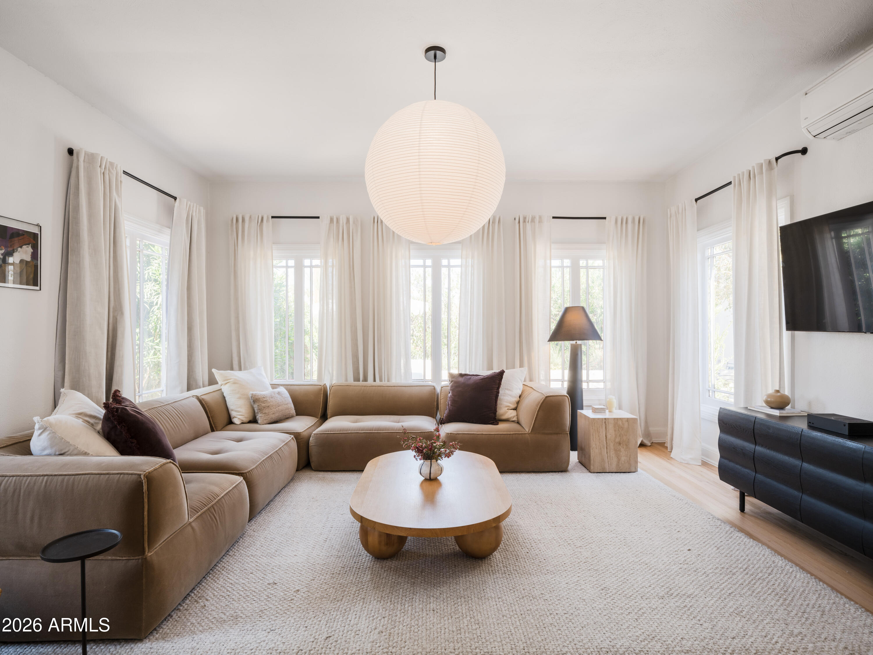 926 W LYNWOOD Street