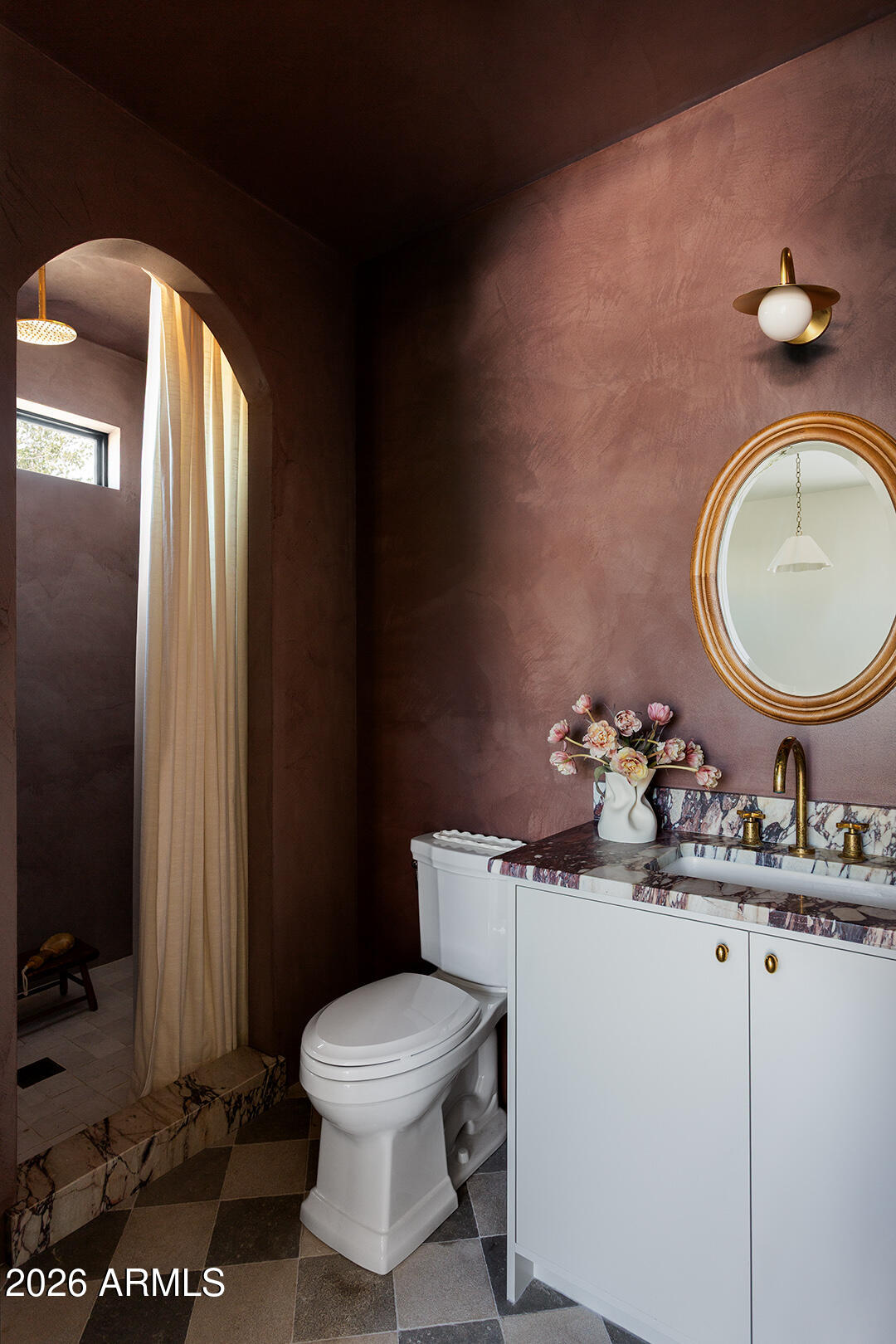 926 W LYNWOOD Street