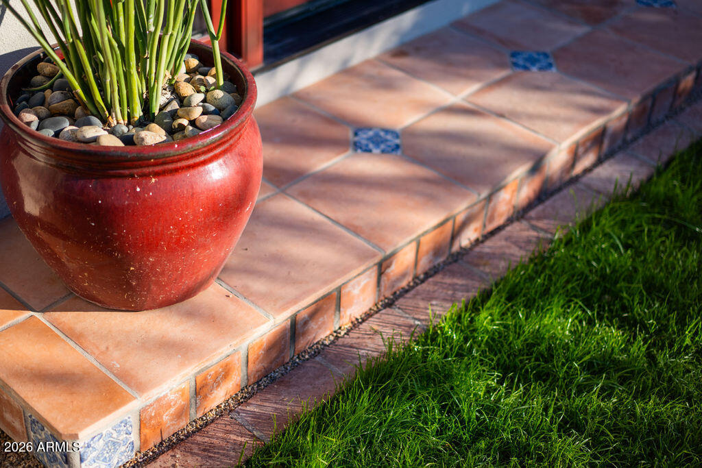 5602 N CAMELBACK CANYON Place