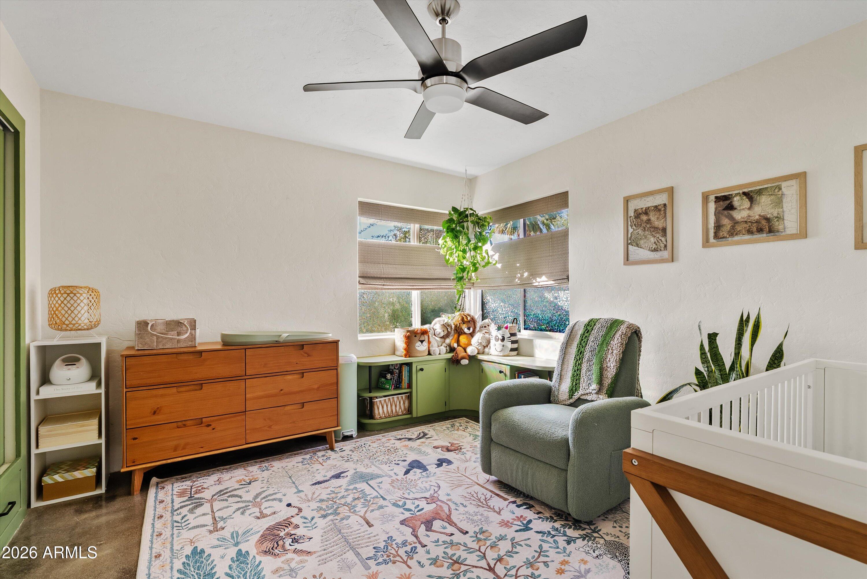 1346 E CORONADO Road