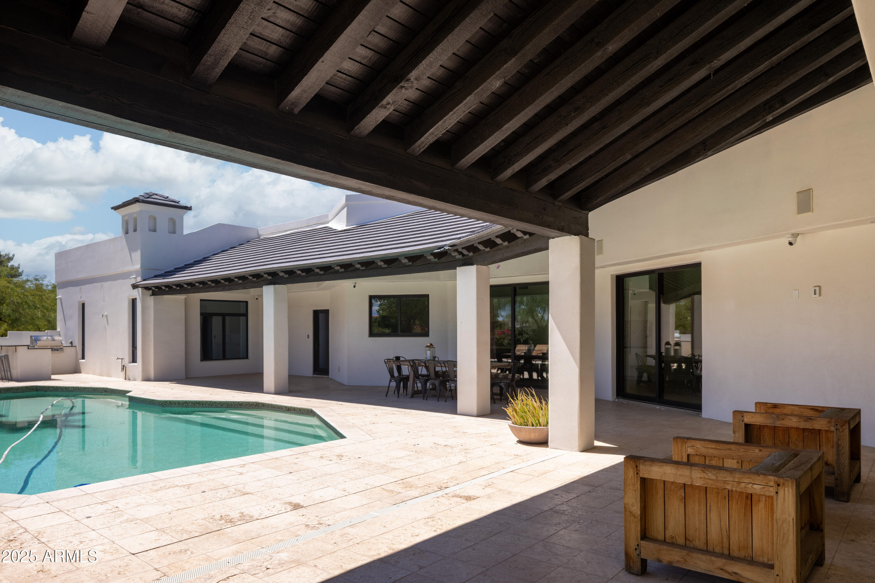 6718 E SAN JUAN Avenue