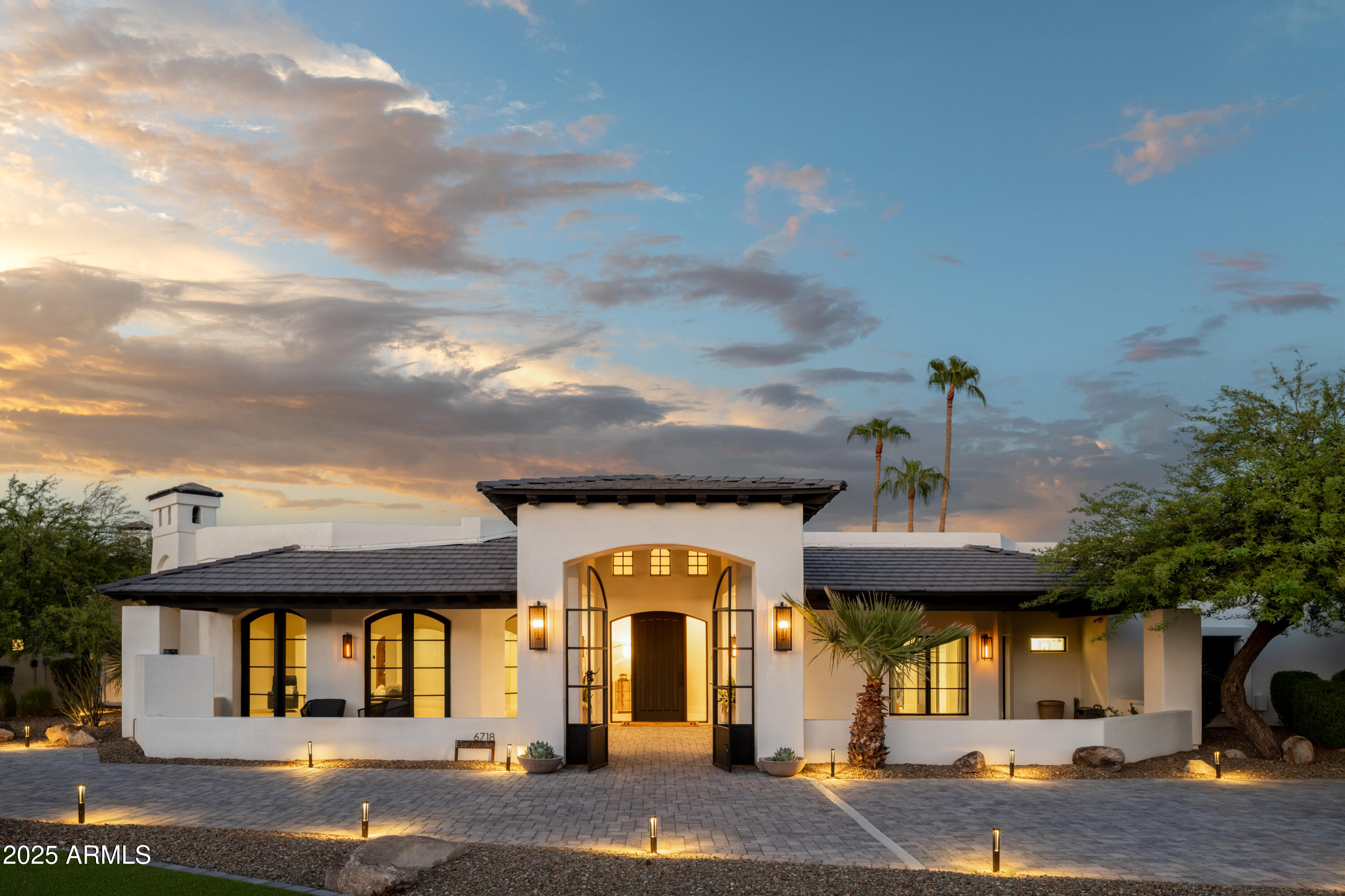 6718 E SAN JUAN Avenue