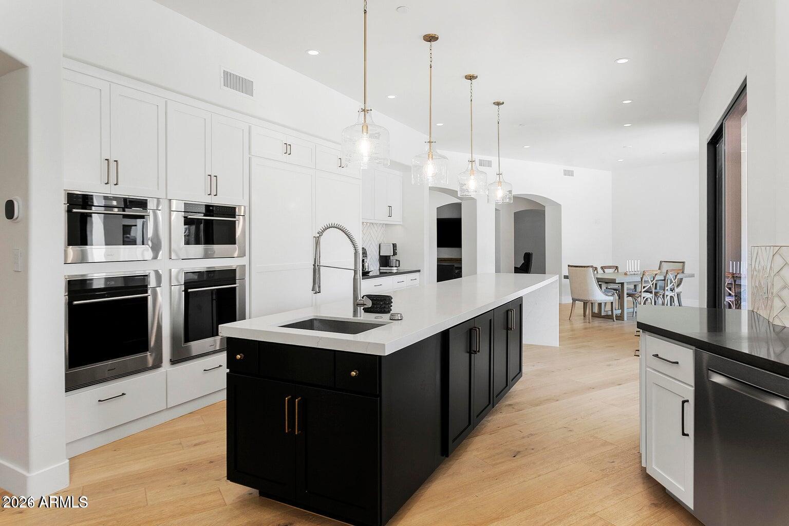 6718 E SAN JUAN Avenue