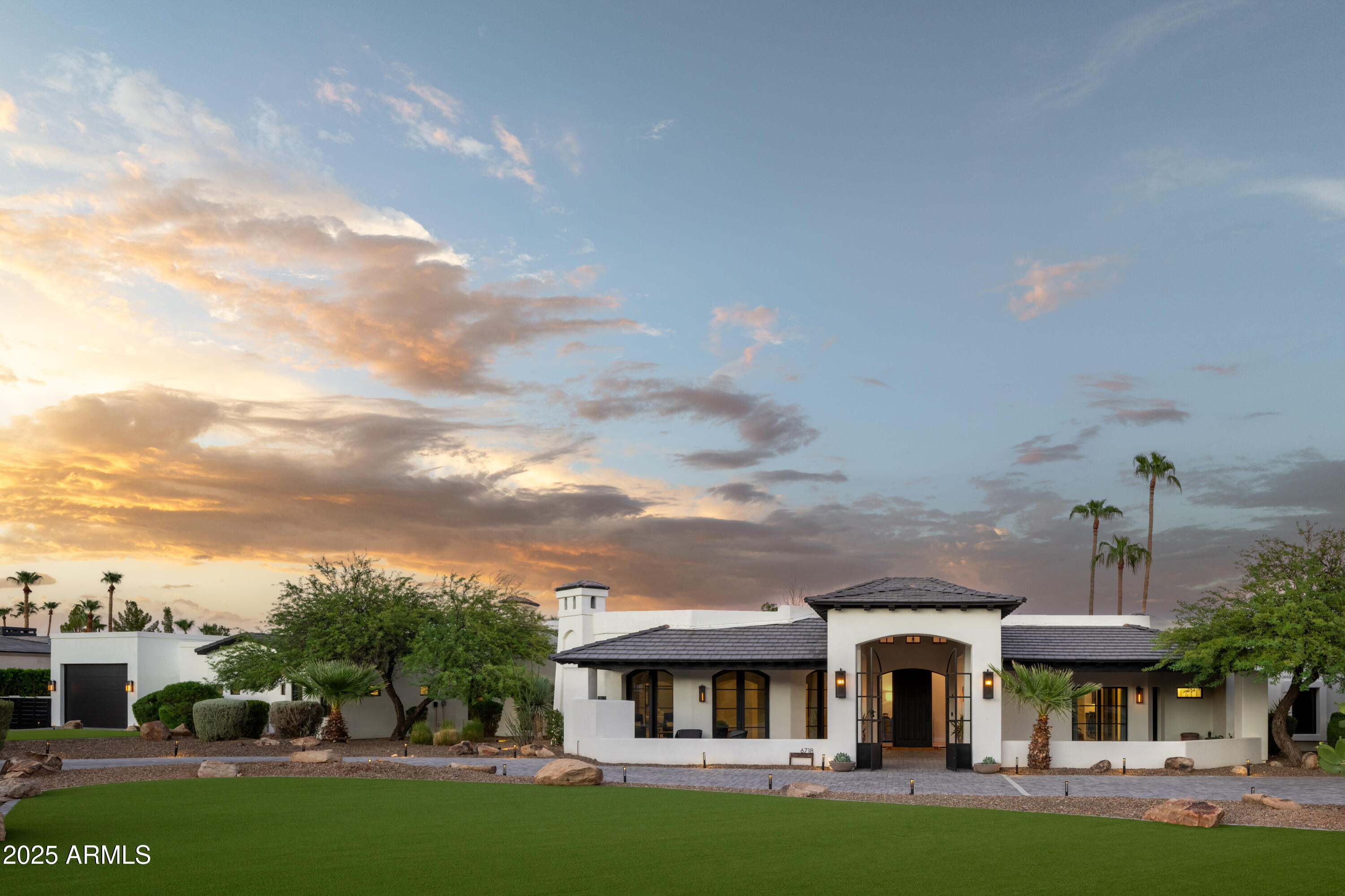 6718 E SAN JUAN Avenue