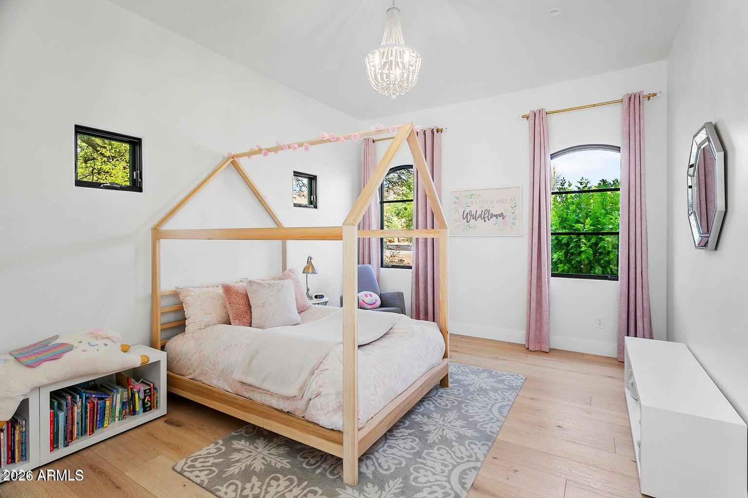 6718 E SAN JUAN Avenue