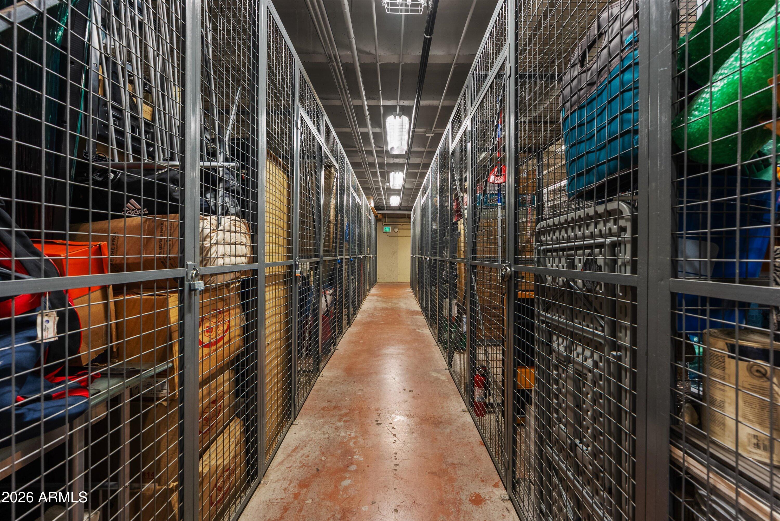 114 W ADAMS Street 802