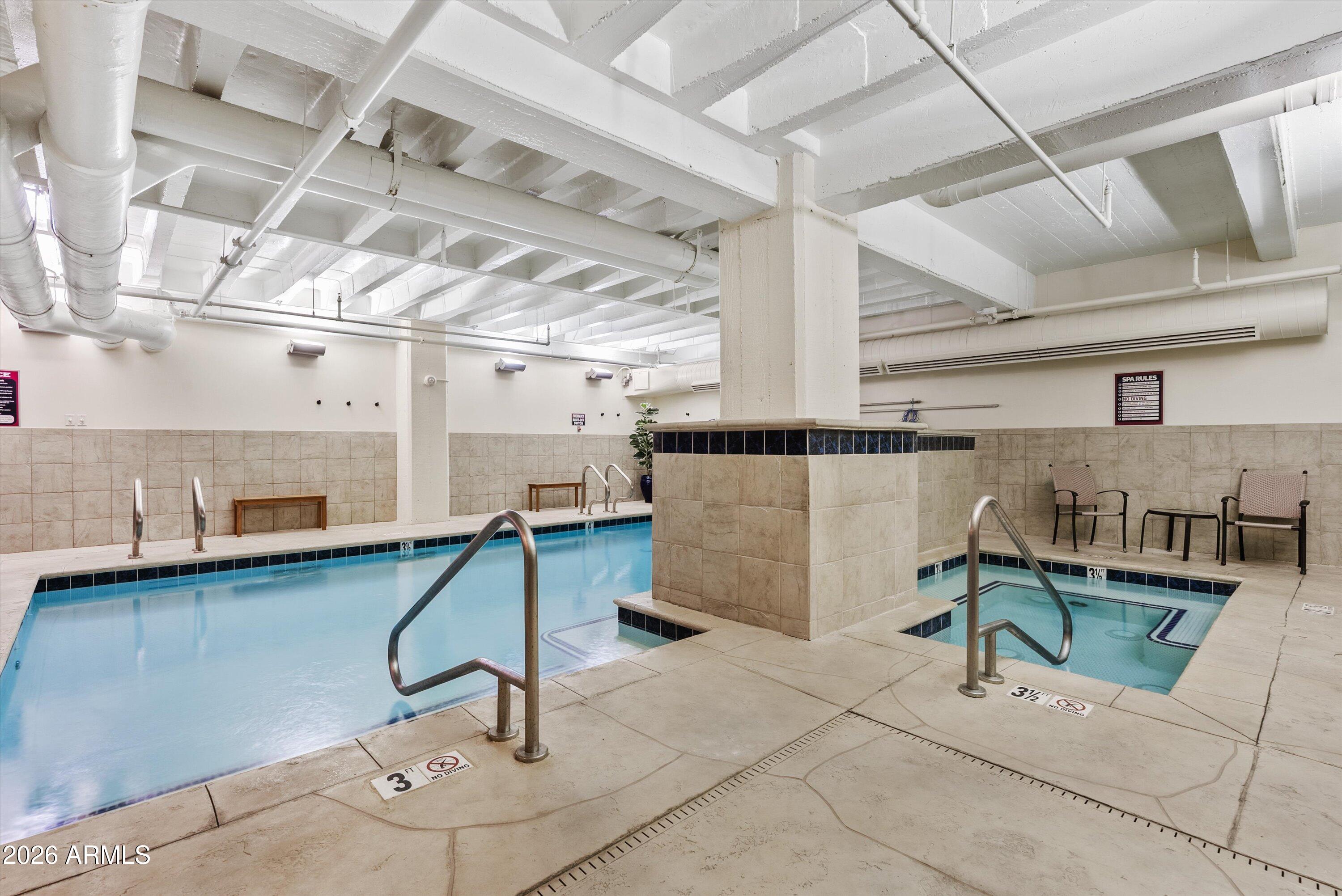 114 W ADAMS Street 802