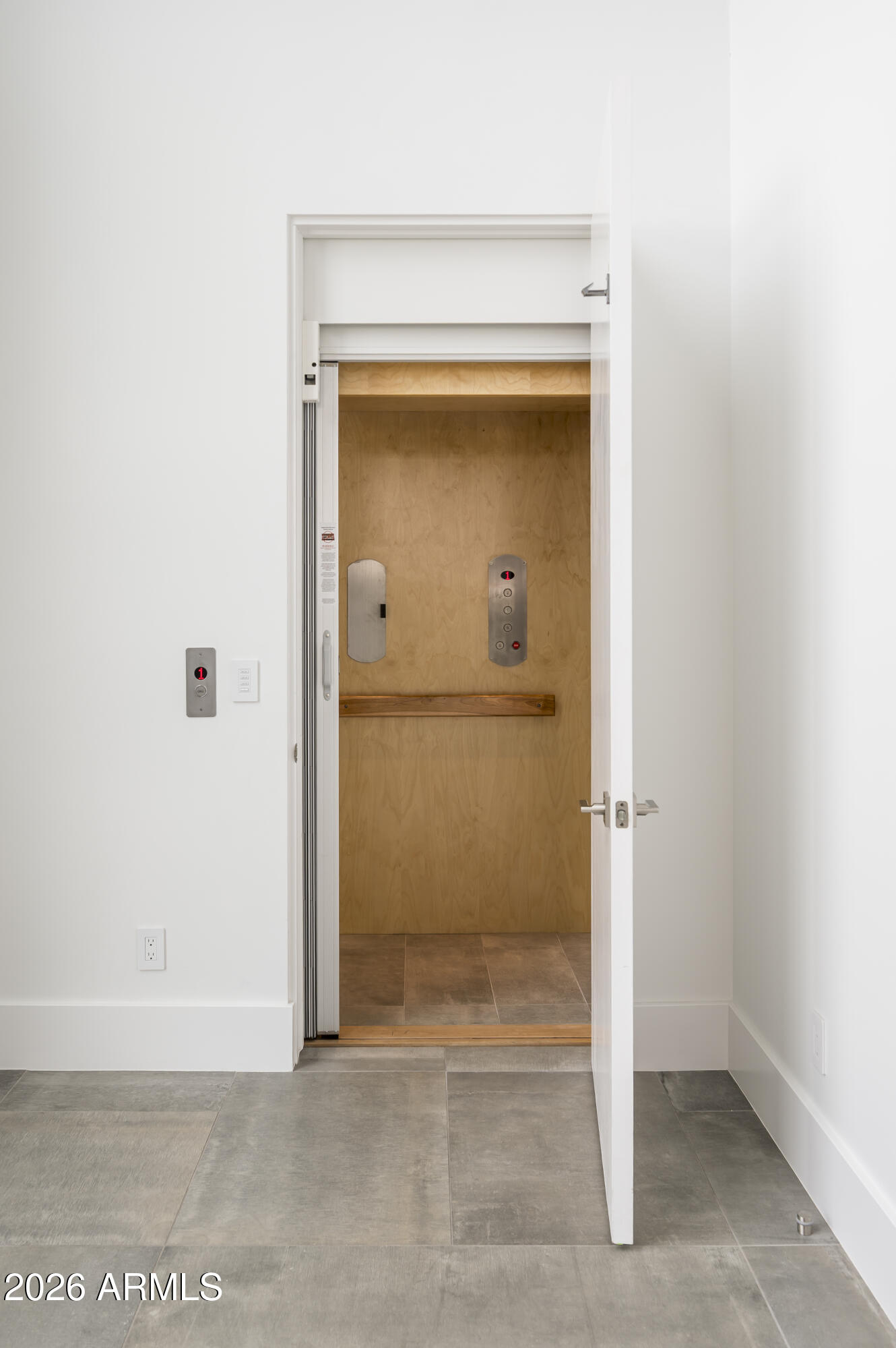 6917 E CACTUS WREN Road