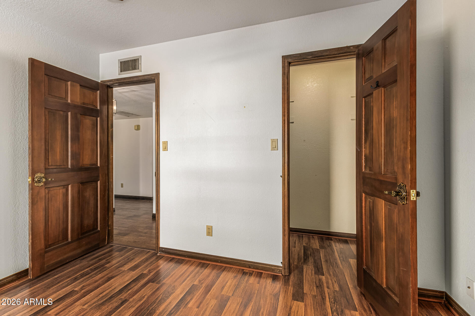 707 E REDFIELD Road E