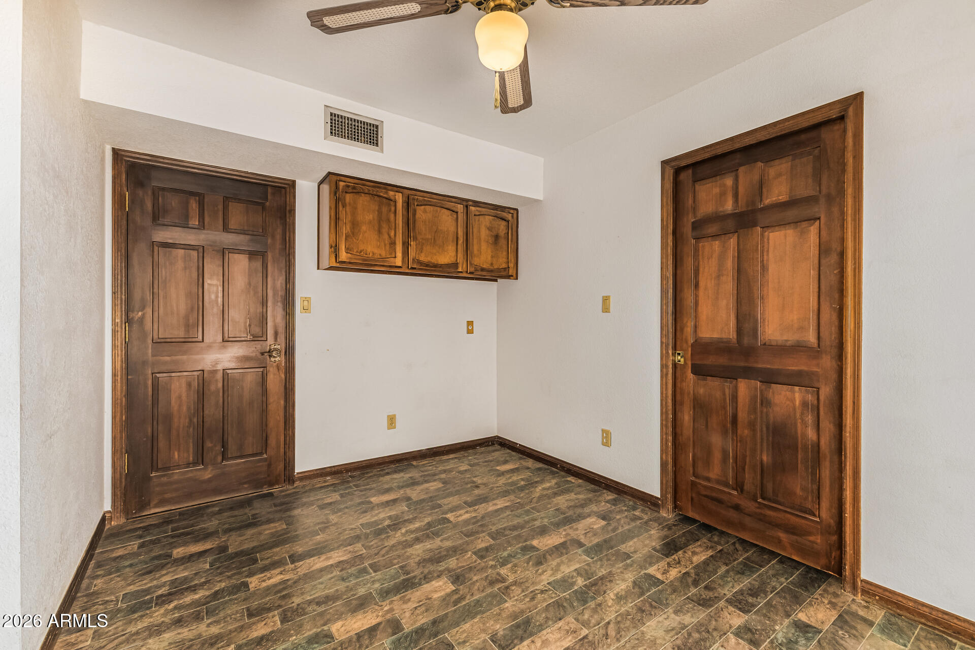 707 E REDFIELD Road E