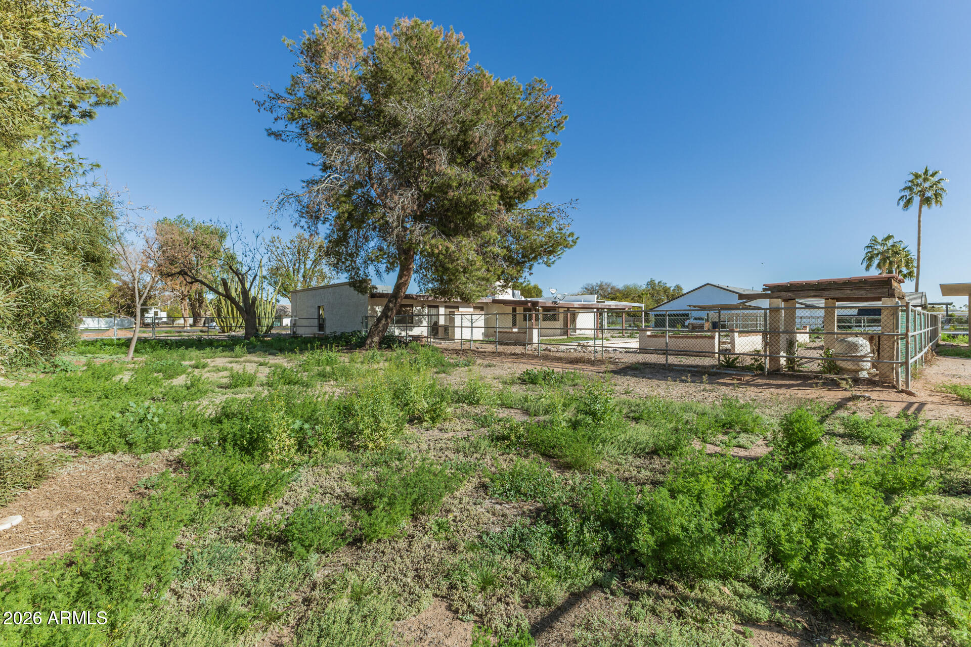 707 E REDFIELD Road E