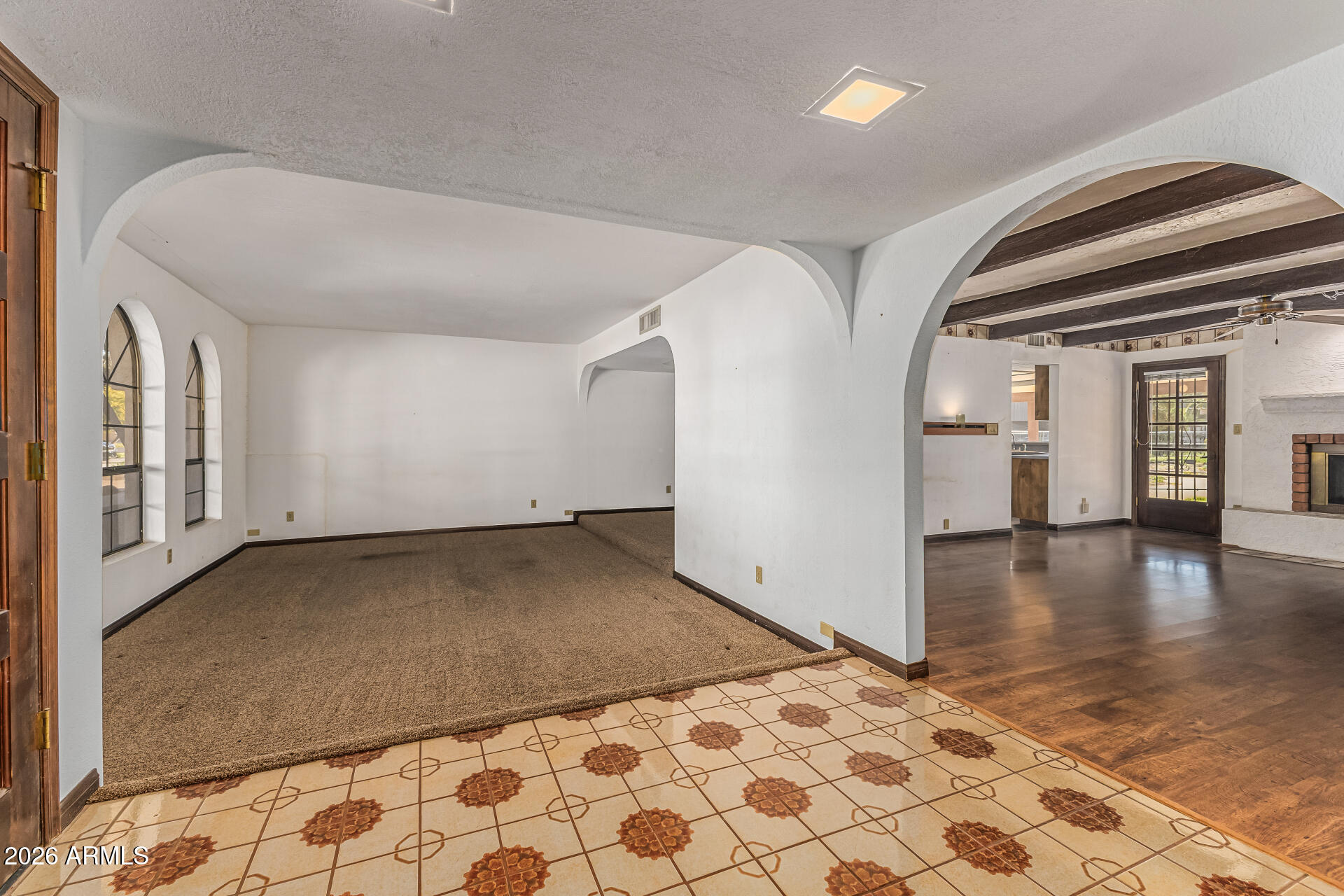 707 E REDFIELD Road E