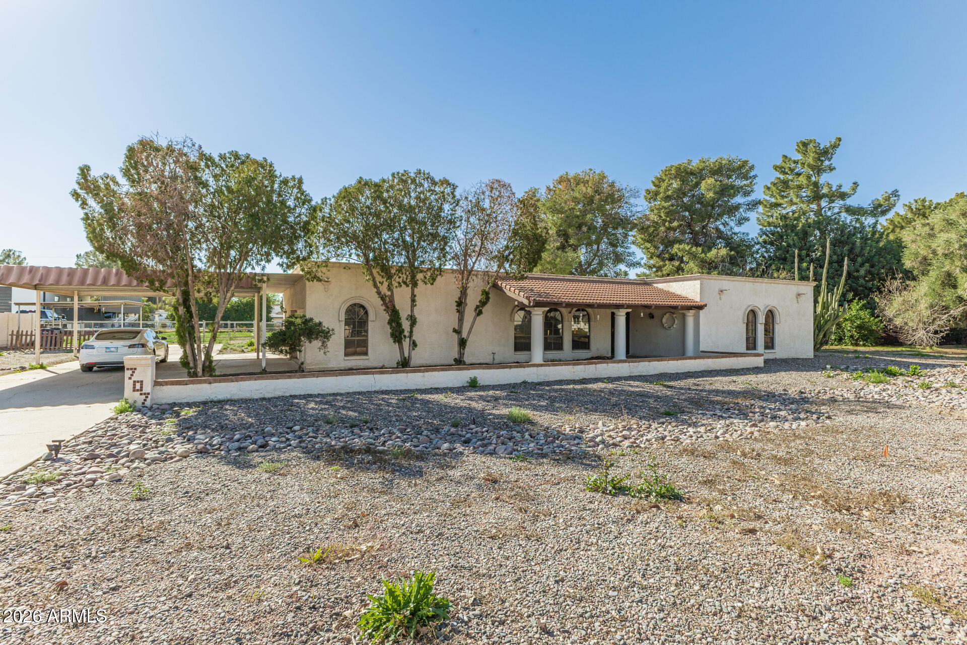 707 E REDFIELD Road E