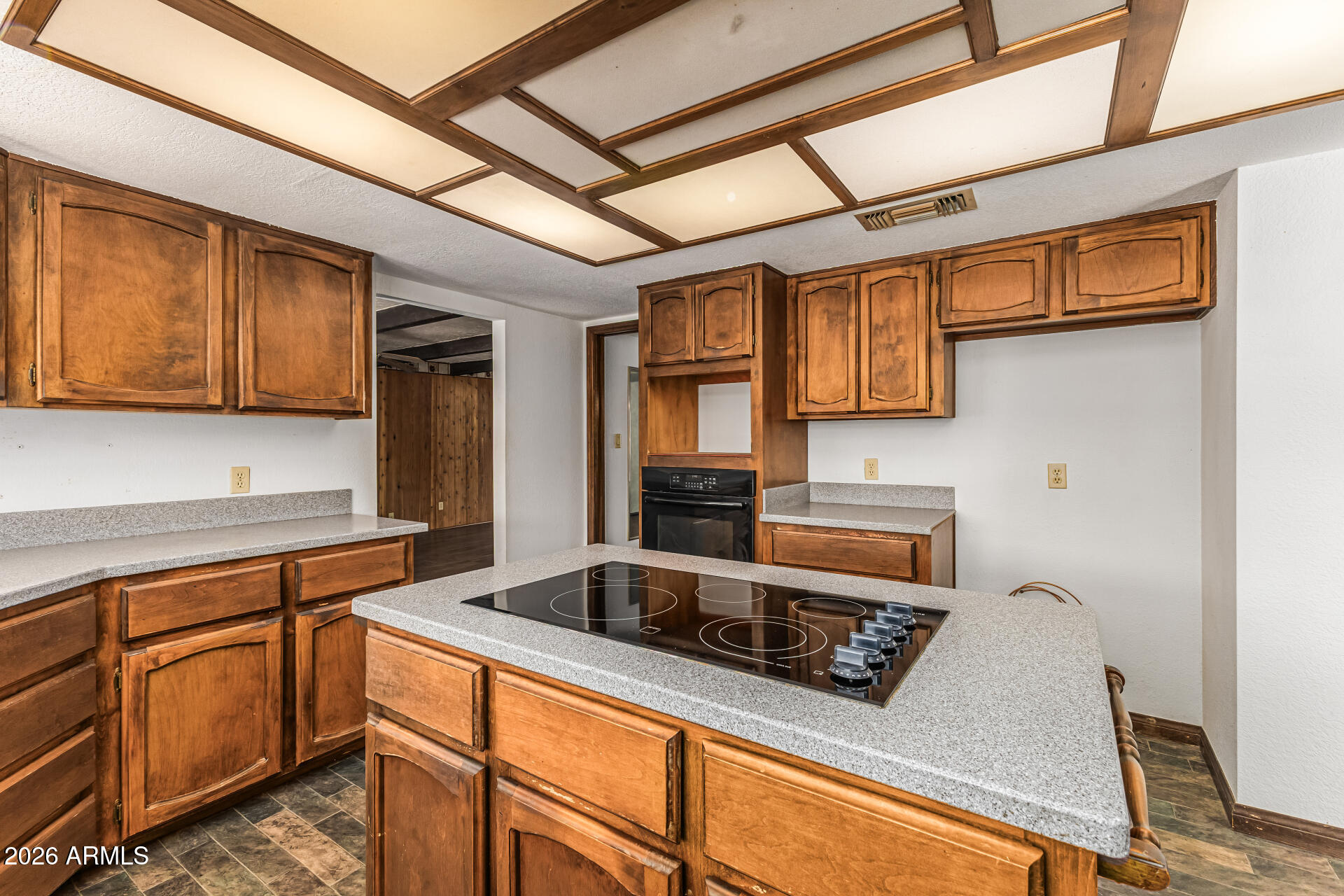 707 E REDFIELD Road E