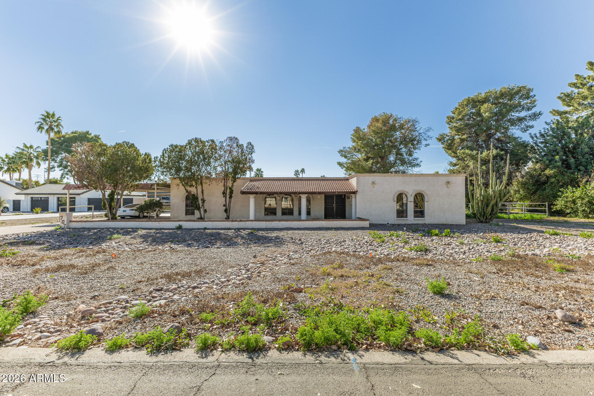 707 E REDFIELD Road E