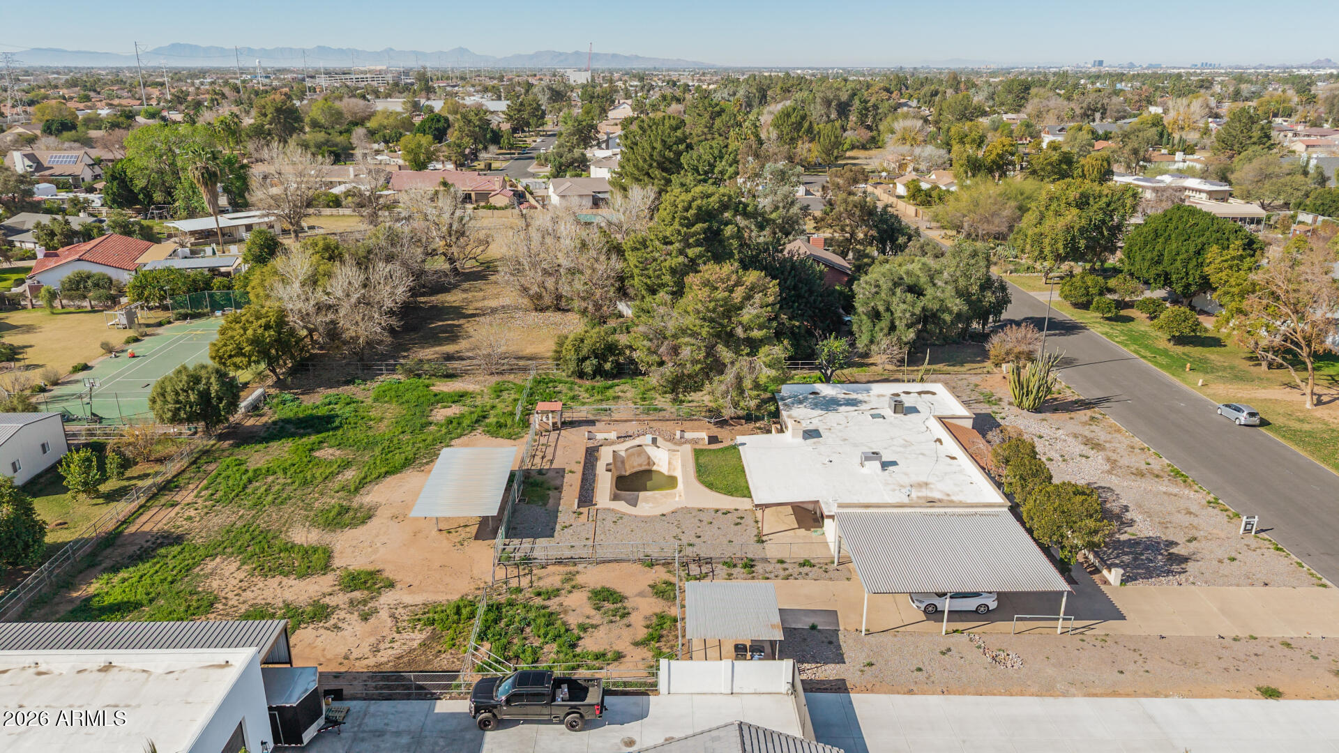 707 E REDFIELD Road E