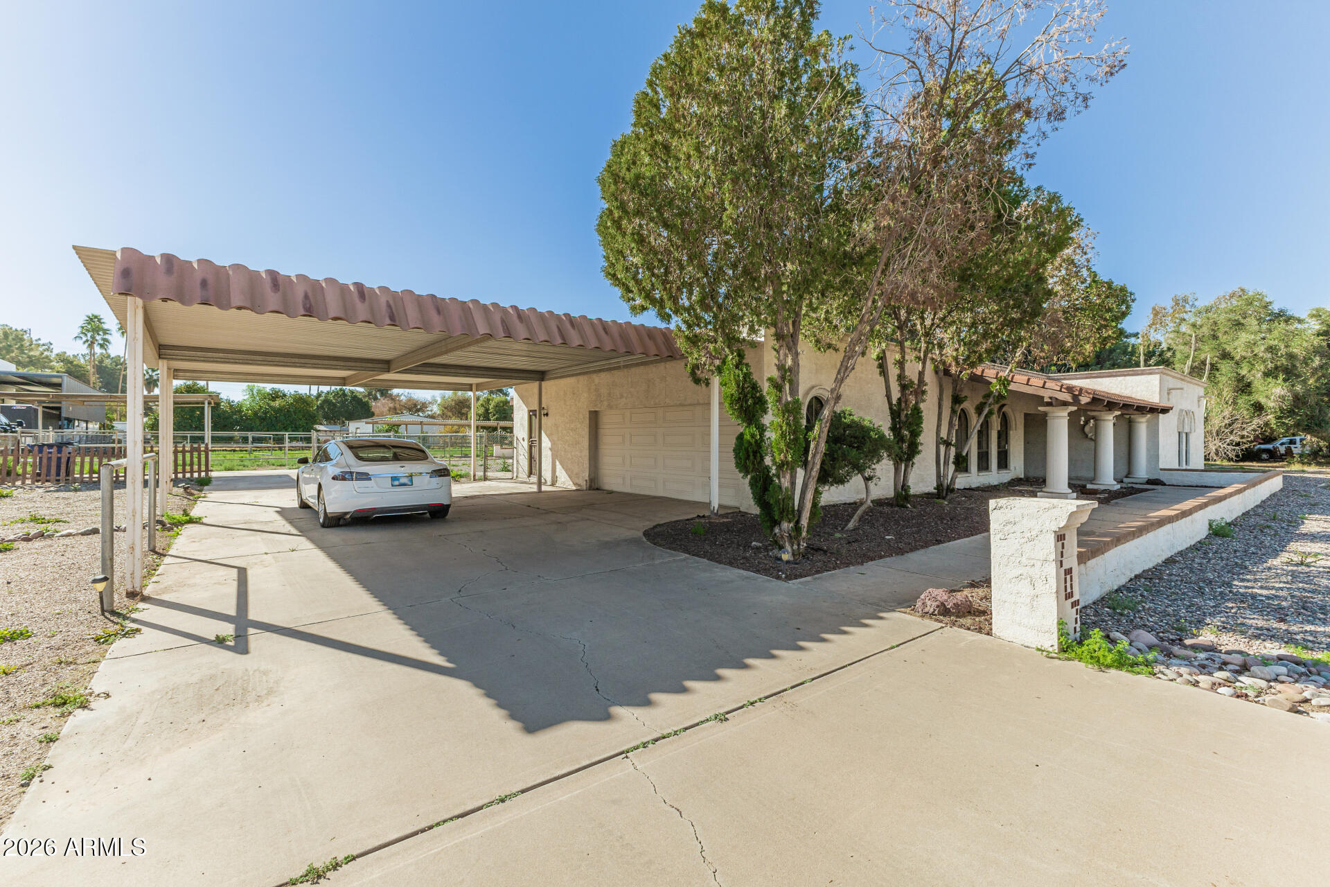 707 E REDFIELD Road E