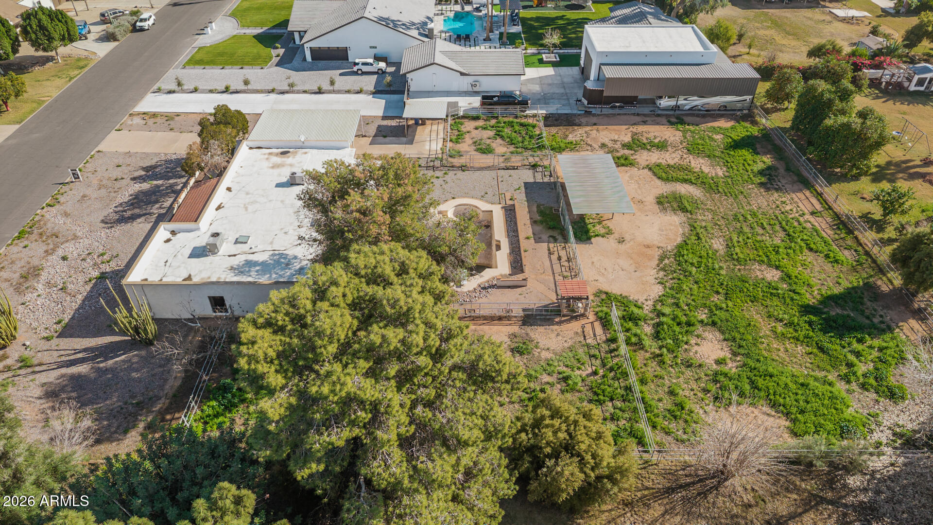 707 E REDFIELD Road E