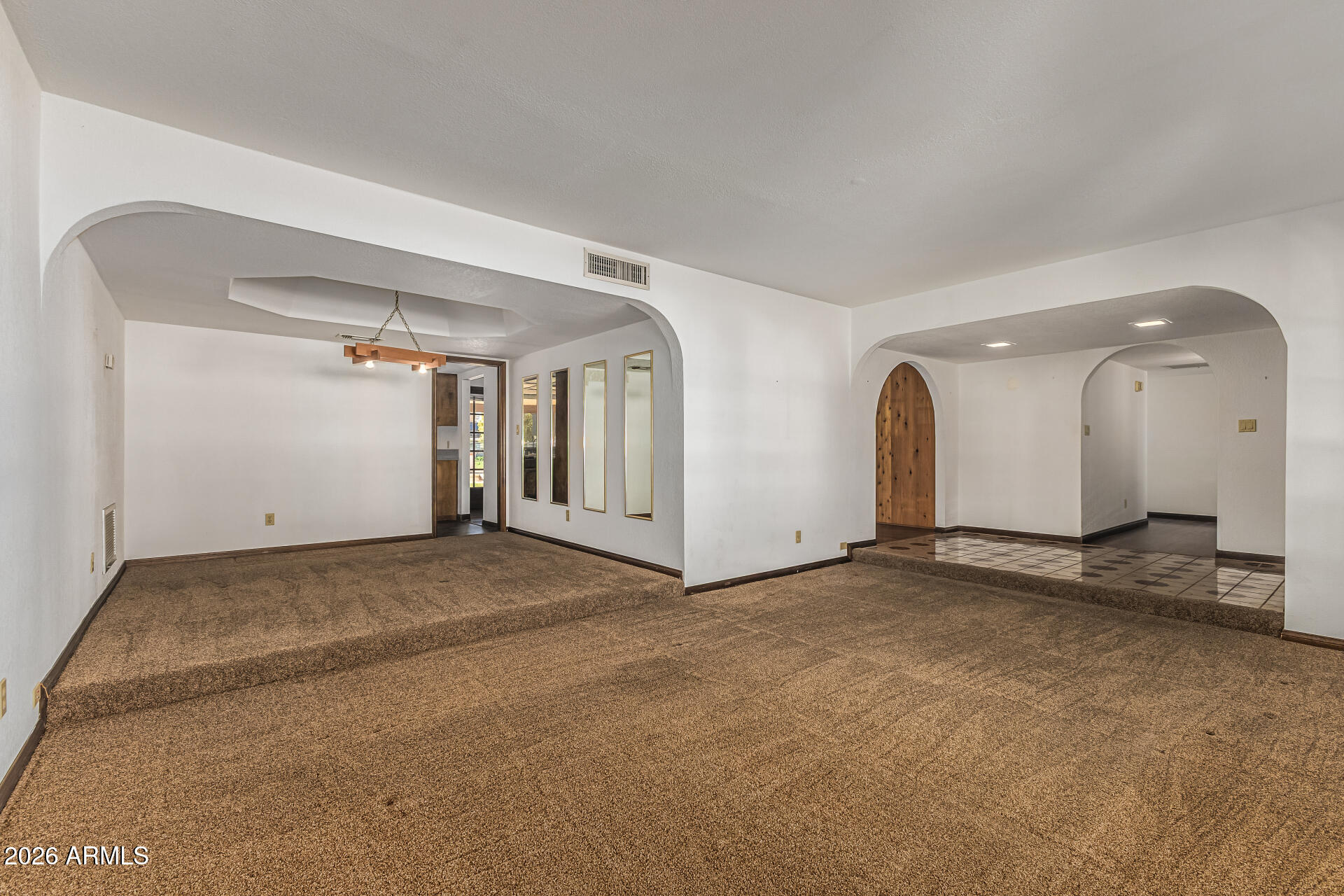 707 E REDFIELD Road E