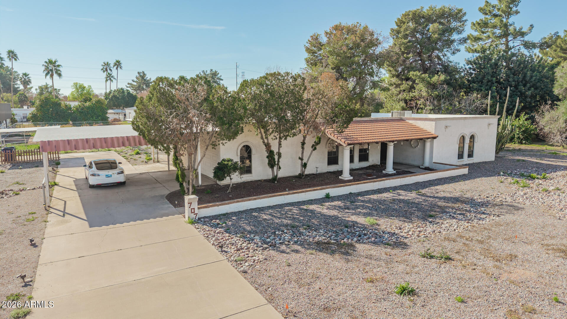 707 E REDFIELD Road E