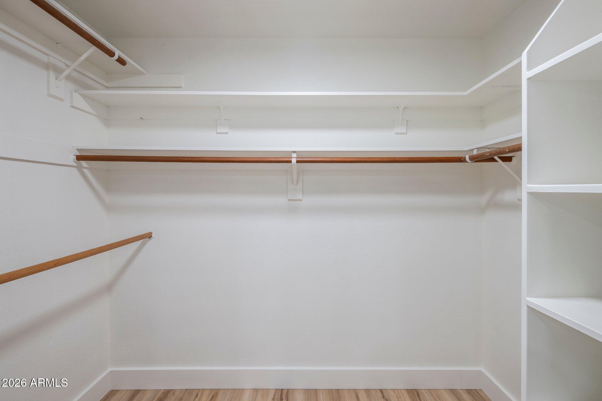 7727 E VALLEY VIEW Road