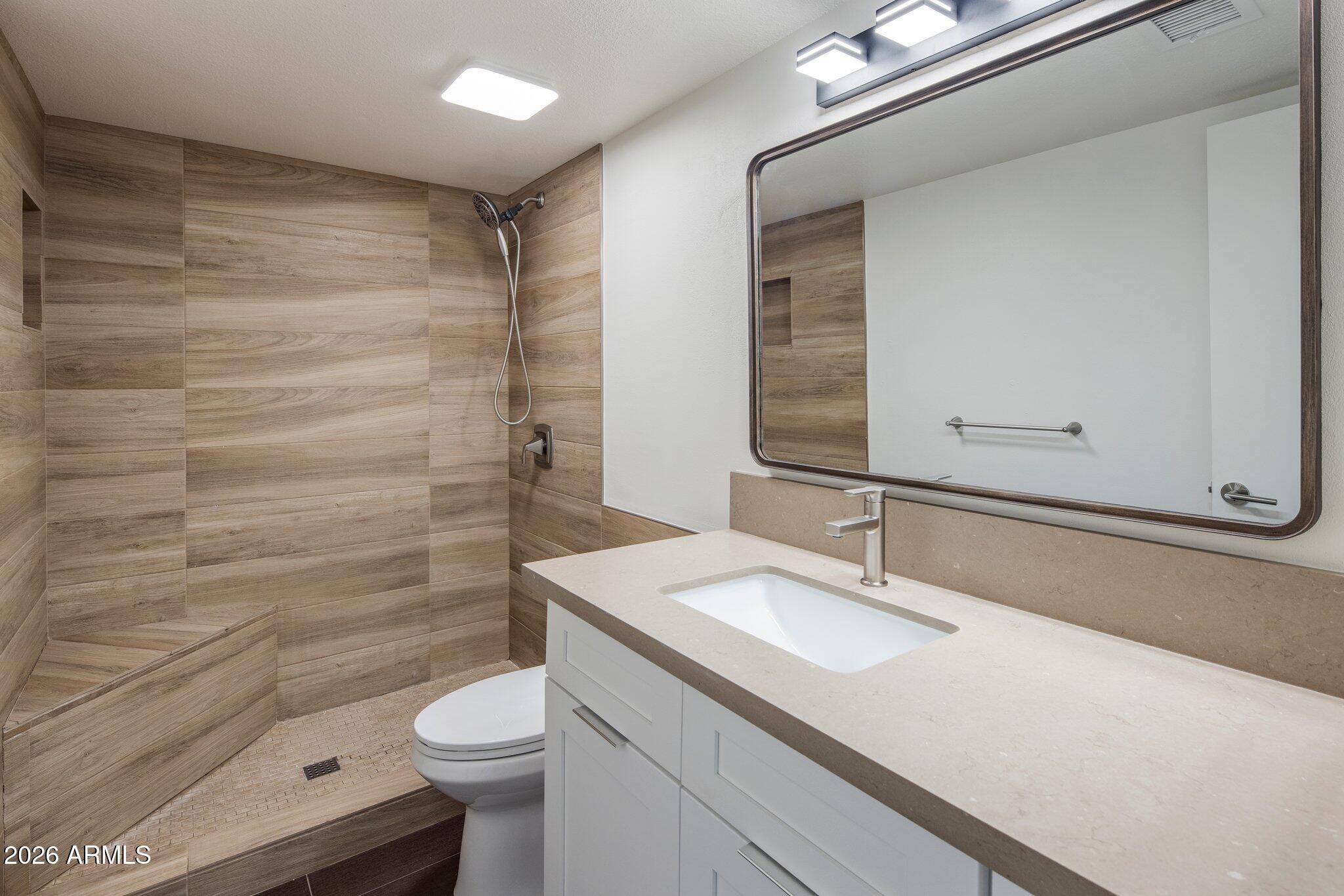 7727 E VALLEY VIEW Road