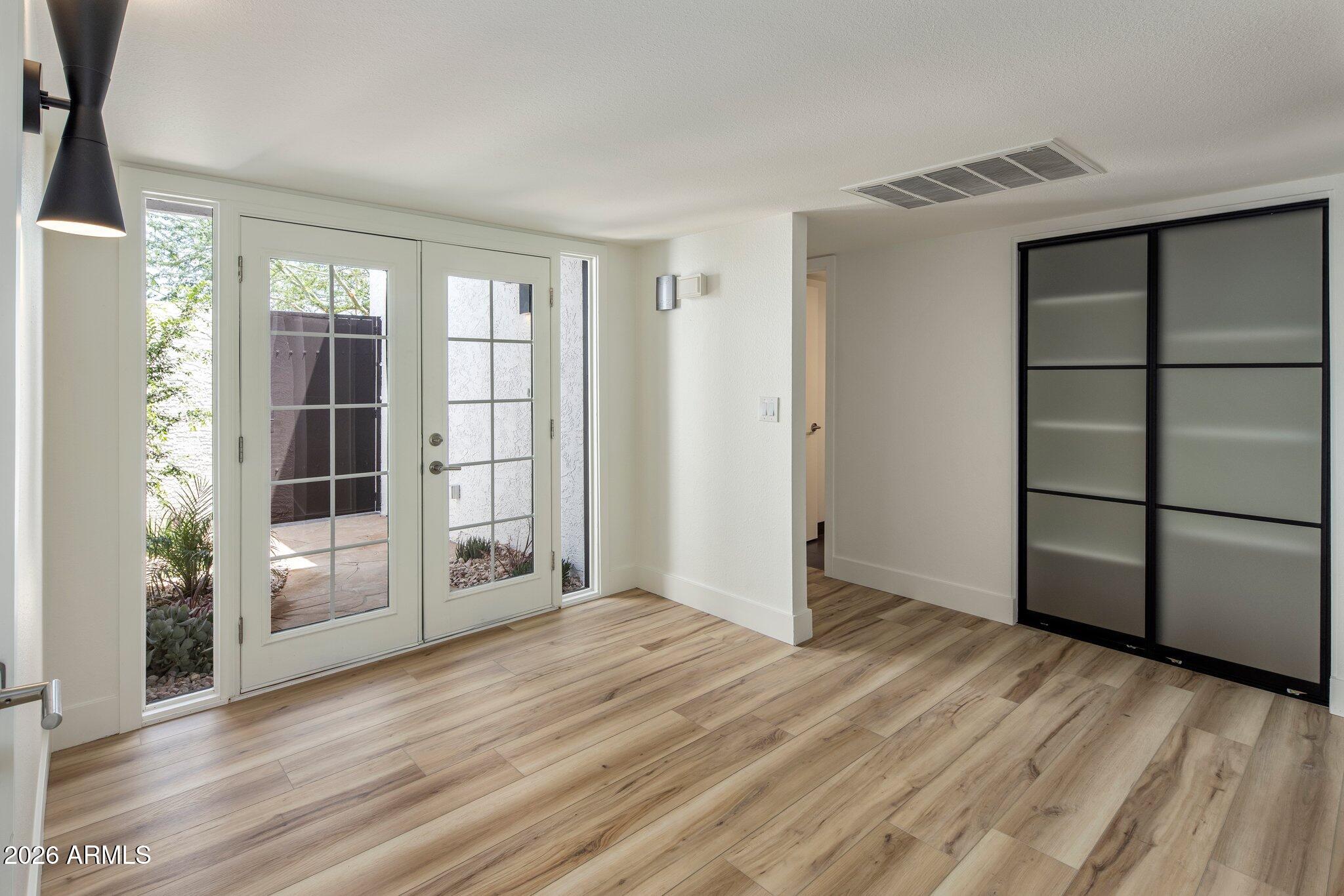 7727 E VALLEY VIEW Road