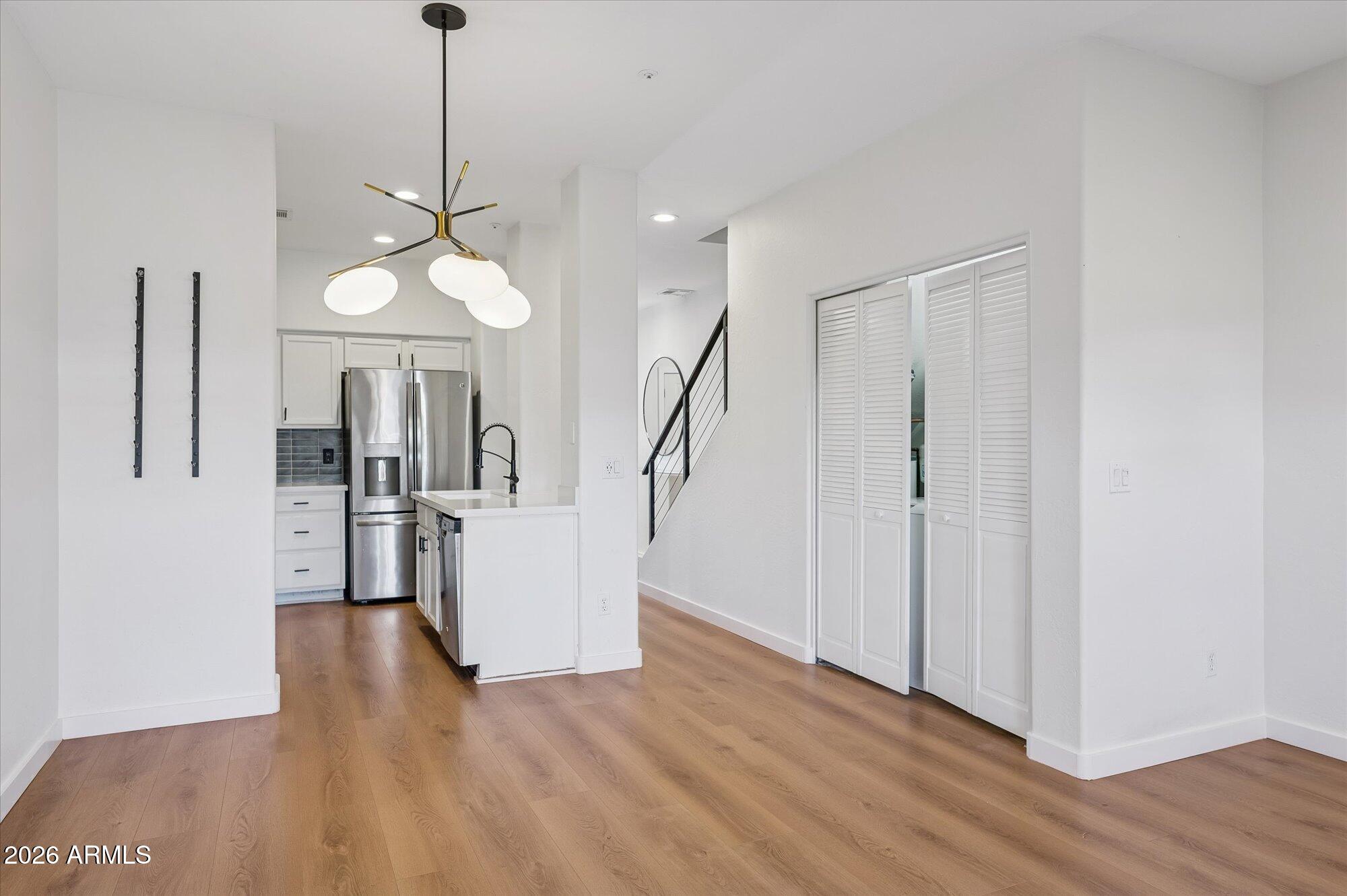 525 N MILLER Road 152