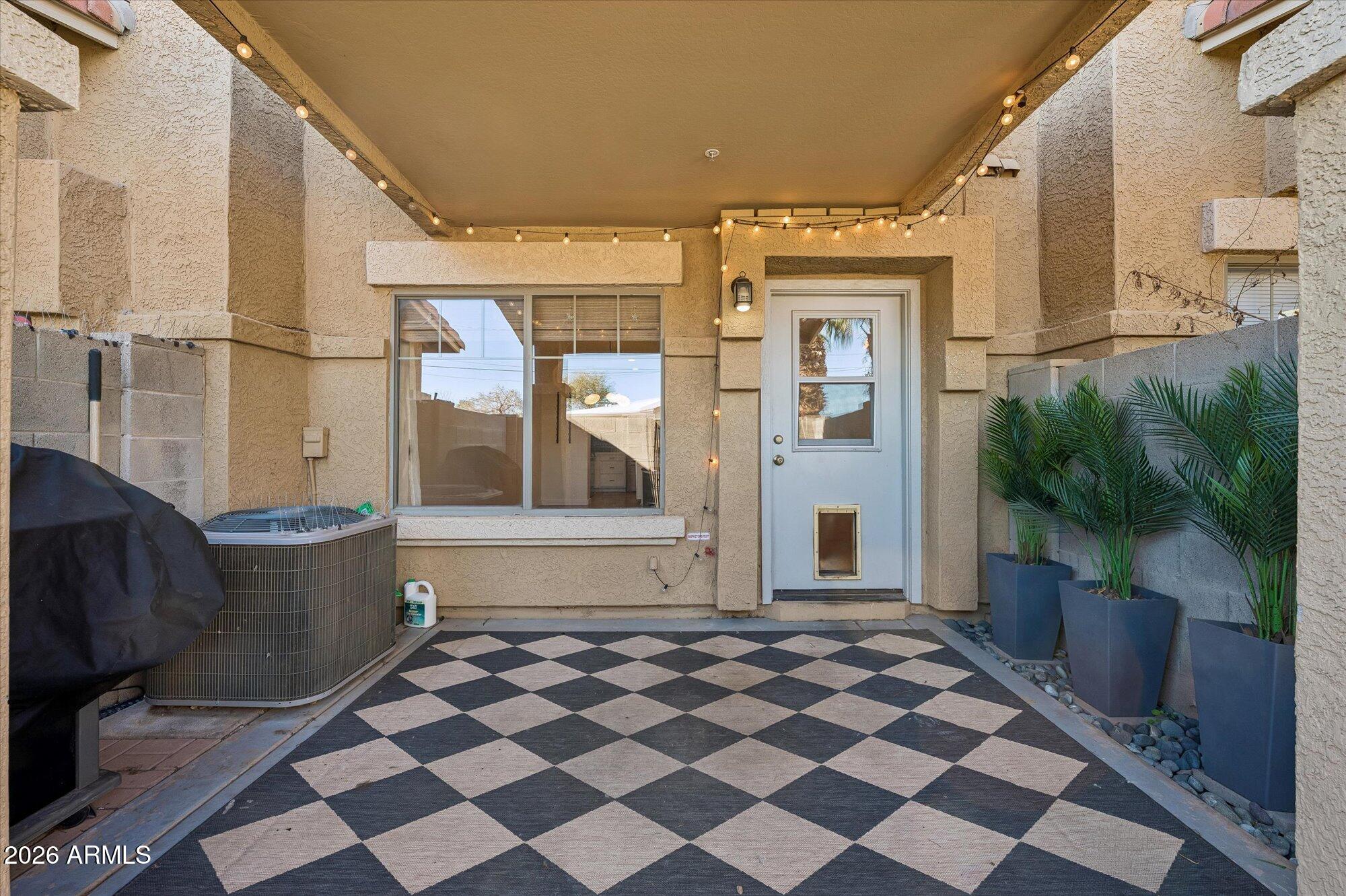 525 N MILLER Road 152