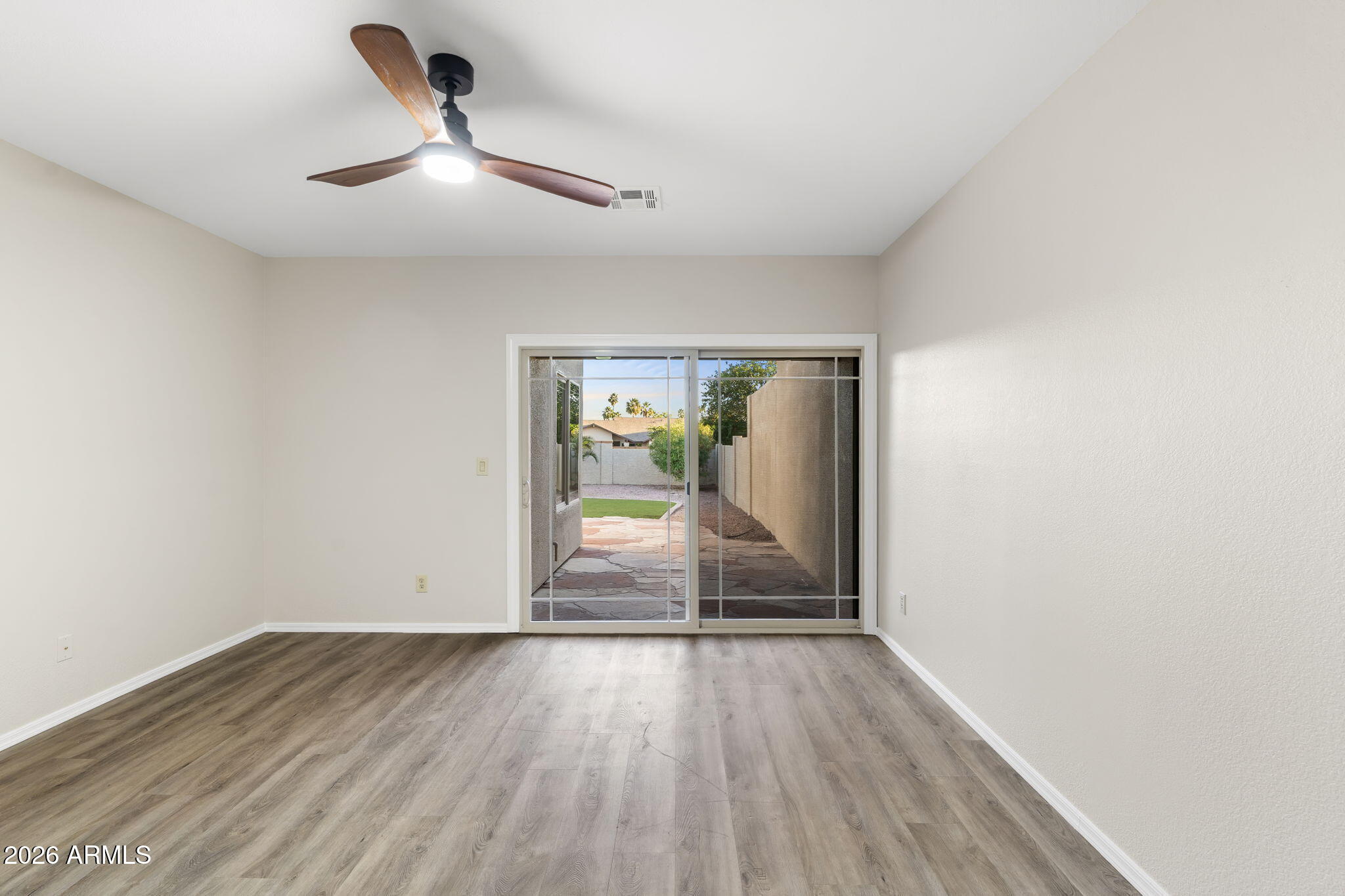 8841 E MEADOW HILL Drive